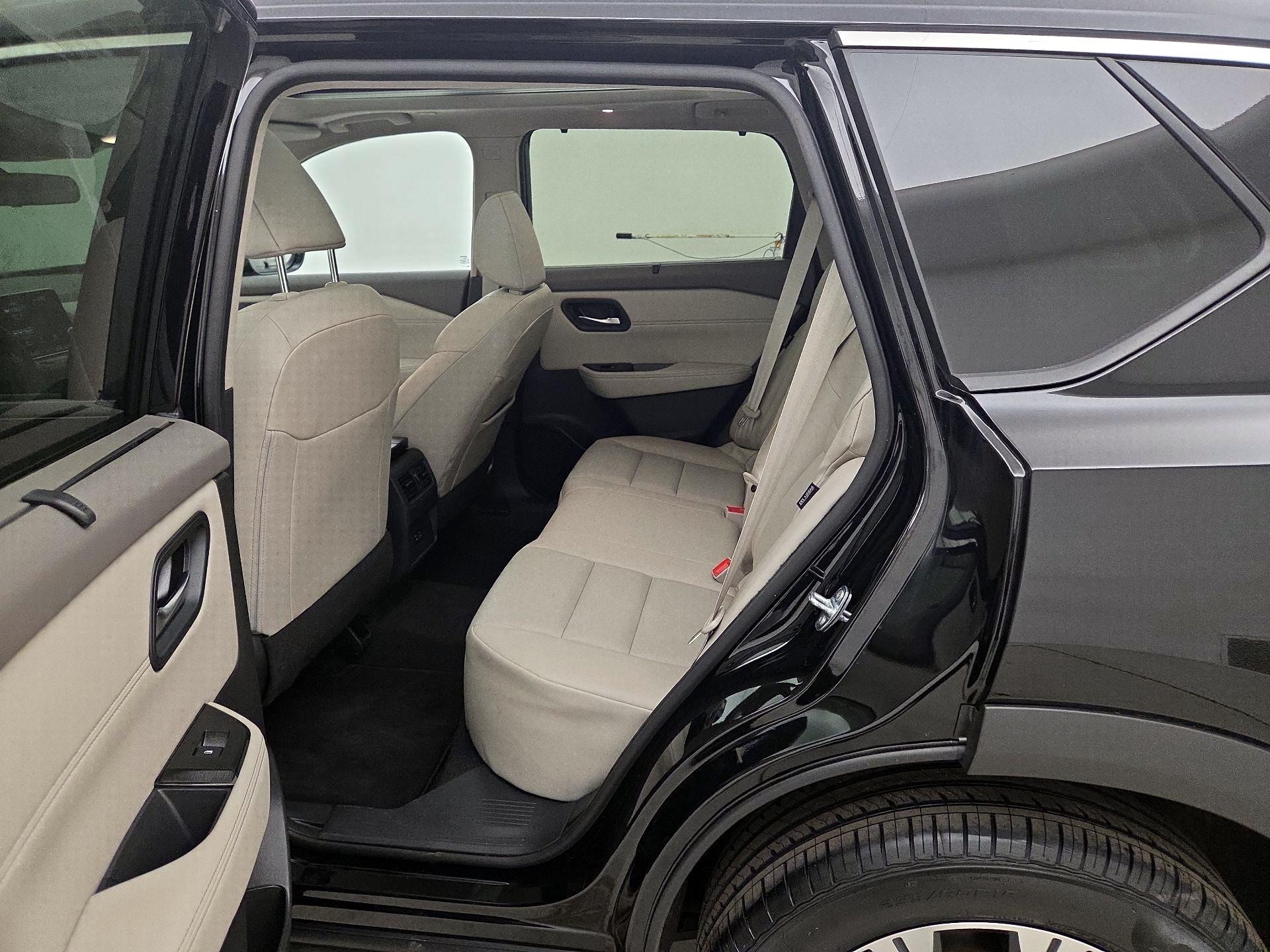 Thumbnail: 2023 Nissan Rogue - 20