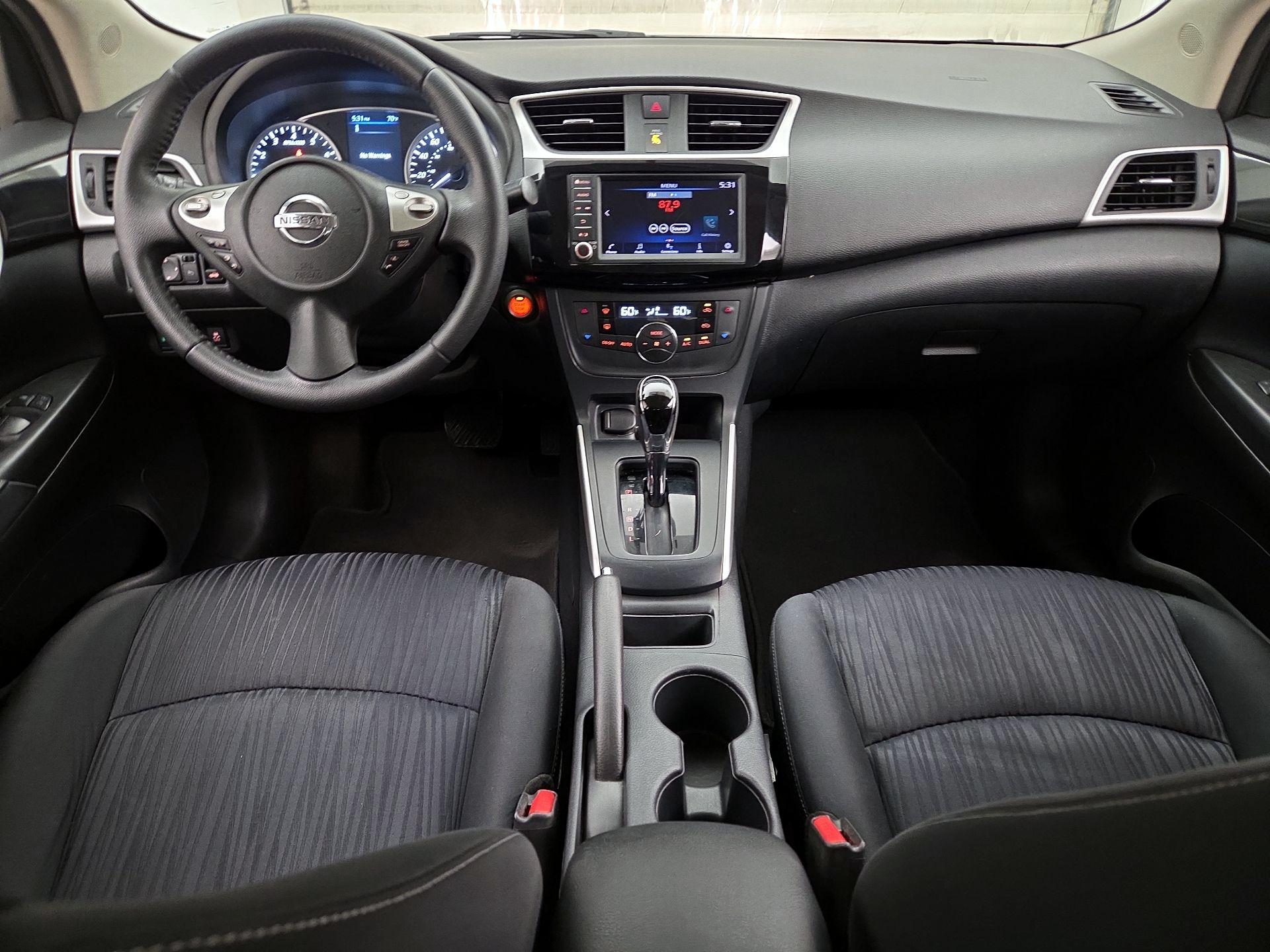 Thumbnail: 2019 Nissan Sentra - 9