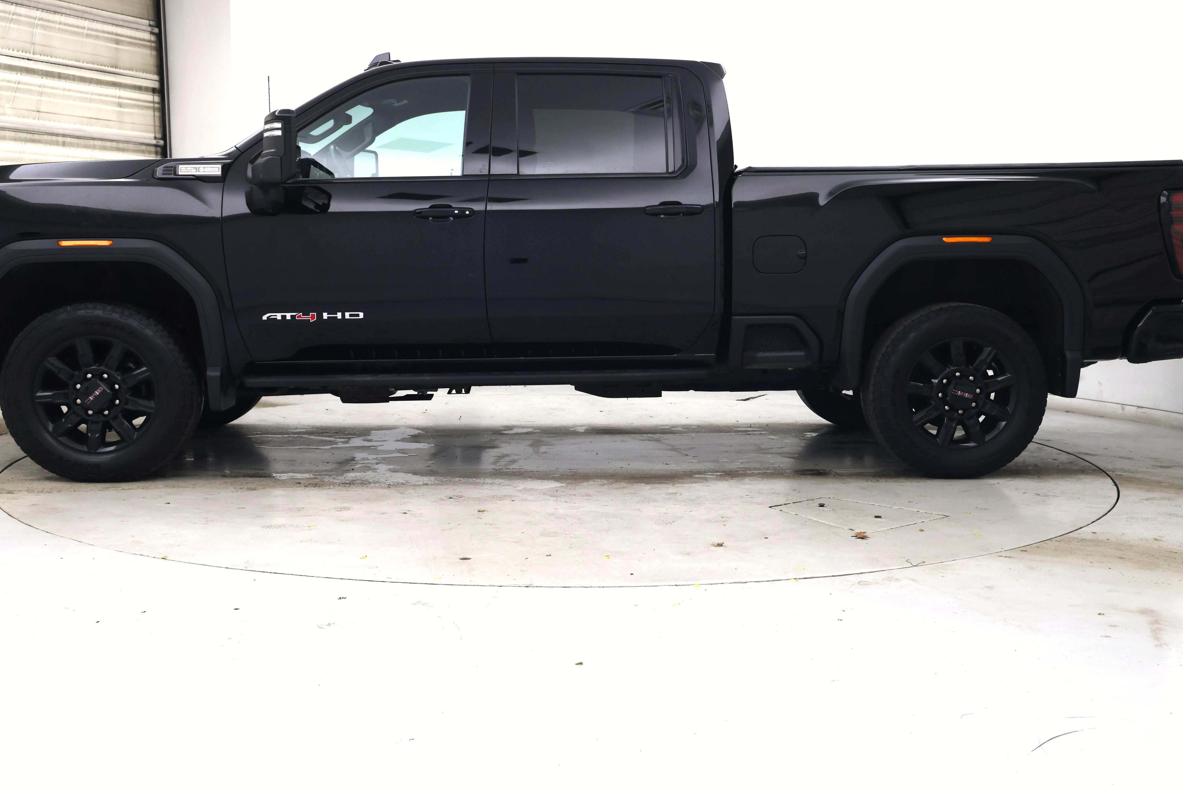 Thumbnail: 2024 GMC Sierra 2500 - 3