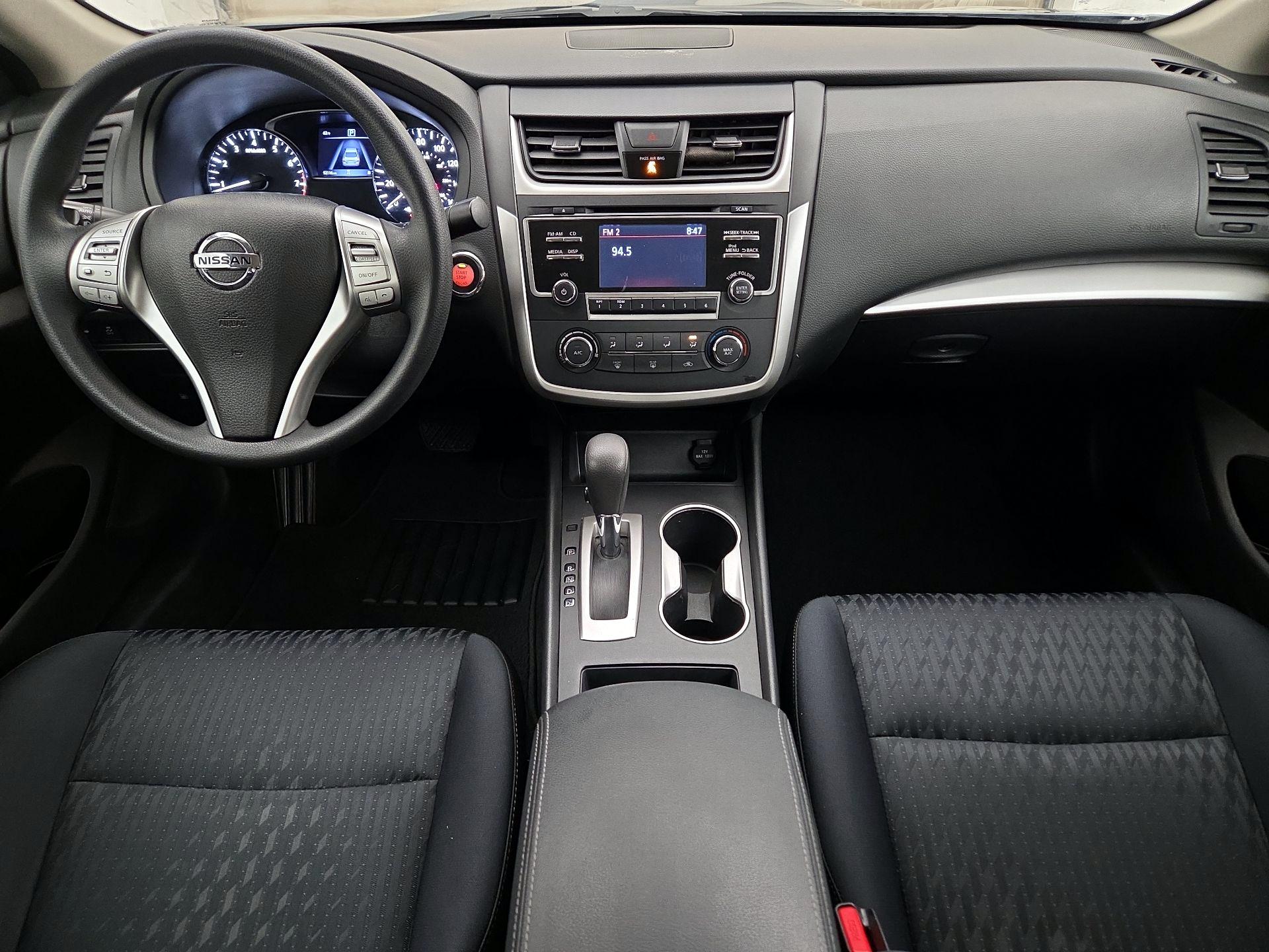 Thumbnail: 2018 Nissan Altima - 9