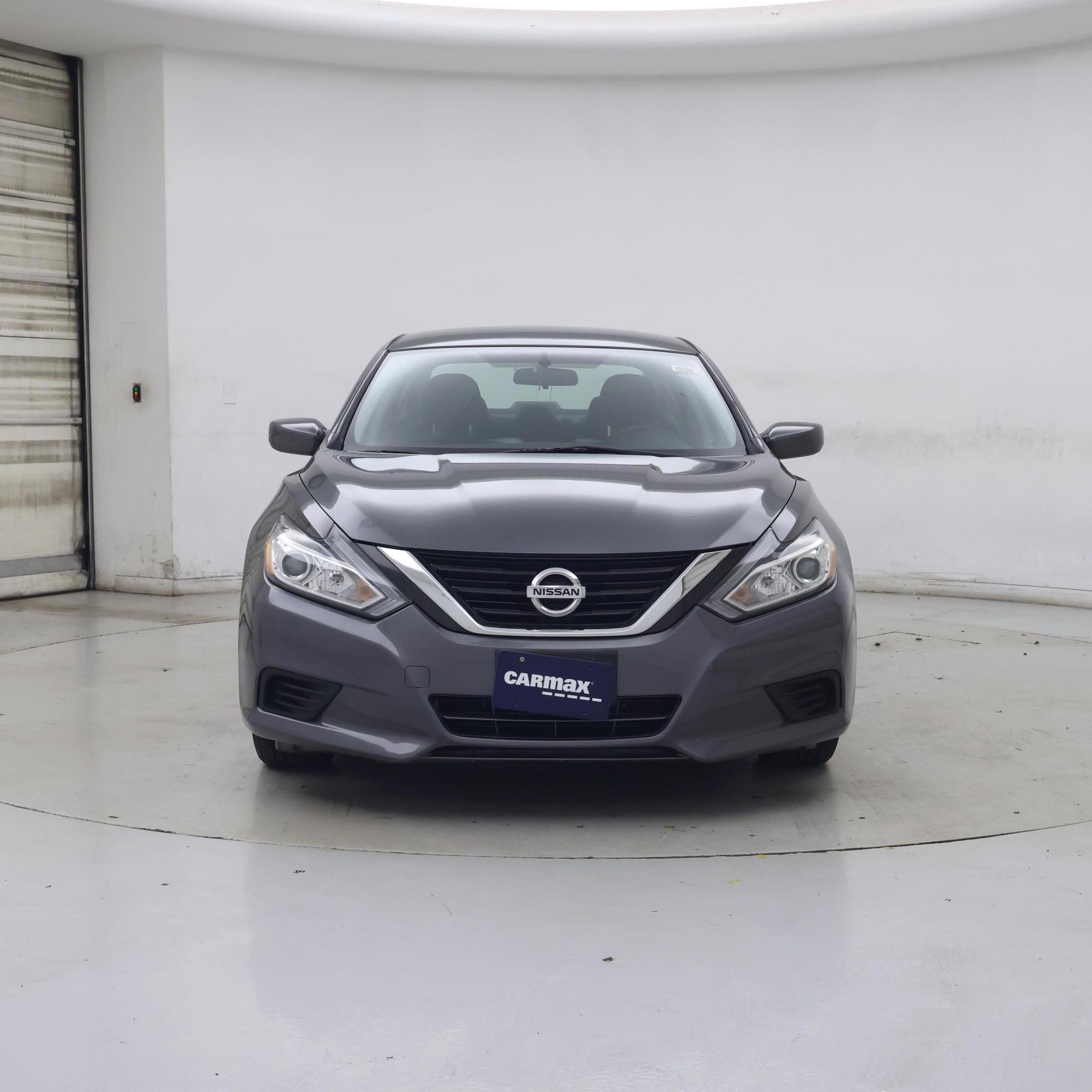 Thumbnail: 2018 Nissan Altima - 5