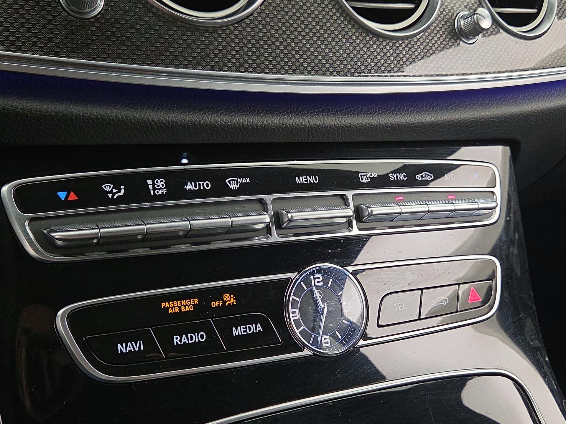 Thumbnail: 2020 Mercedes-Benz E-Class - 17