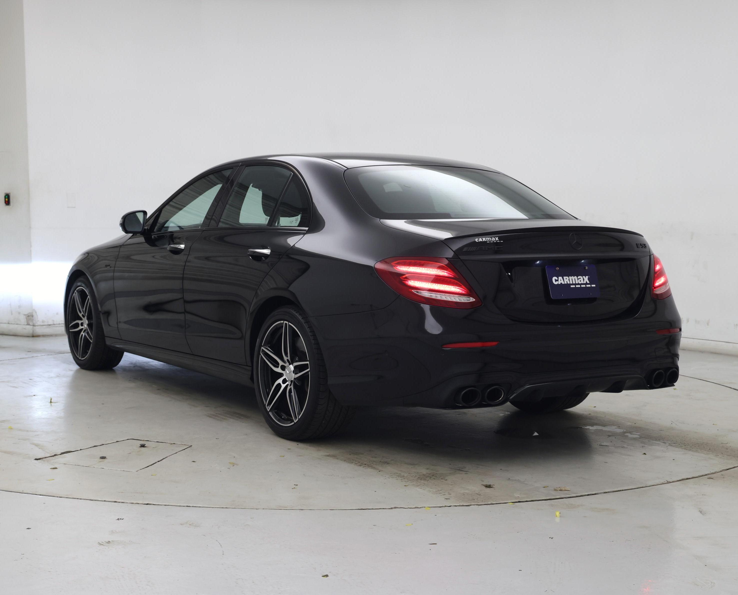 Thumbnail: 2020 Mercedes-Benz E-Class - 2