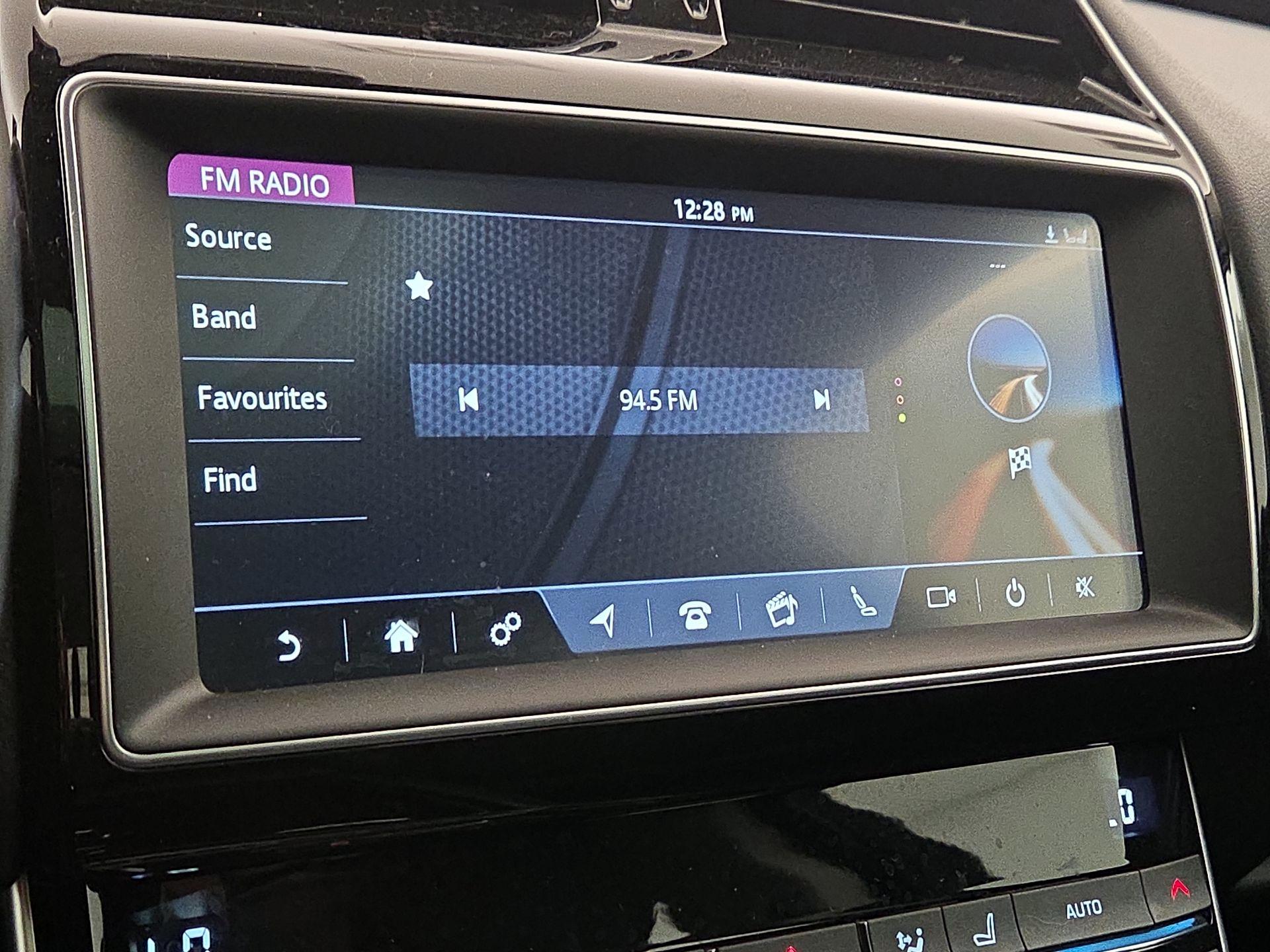 Thumbnail: 2019 Jaguar XE - 16