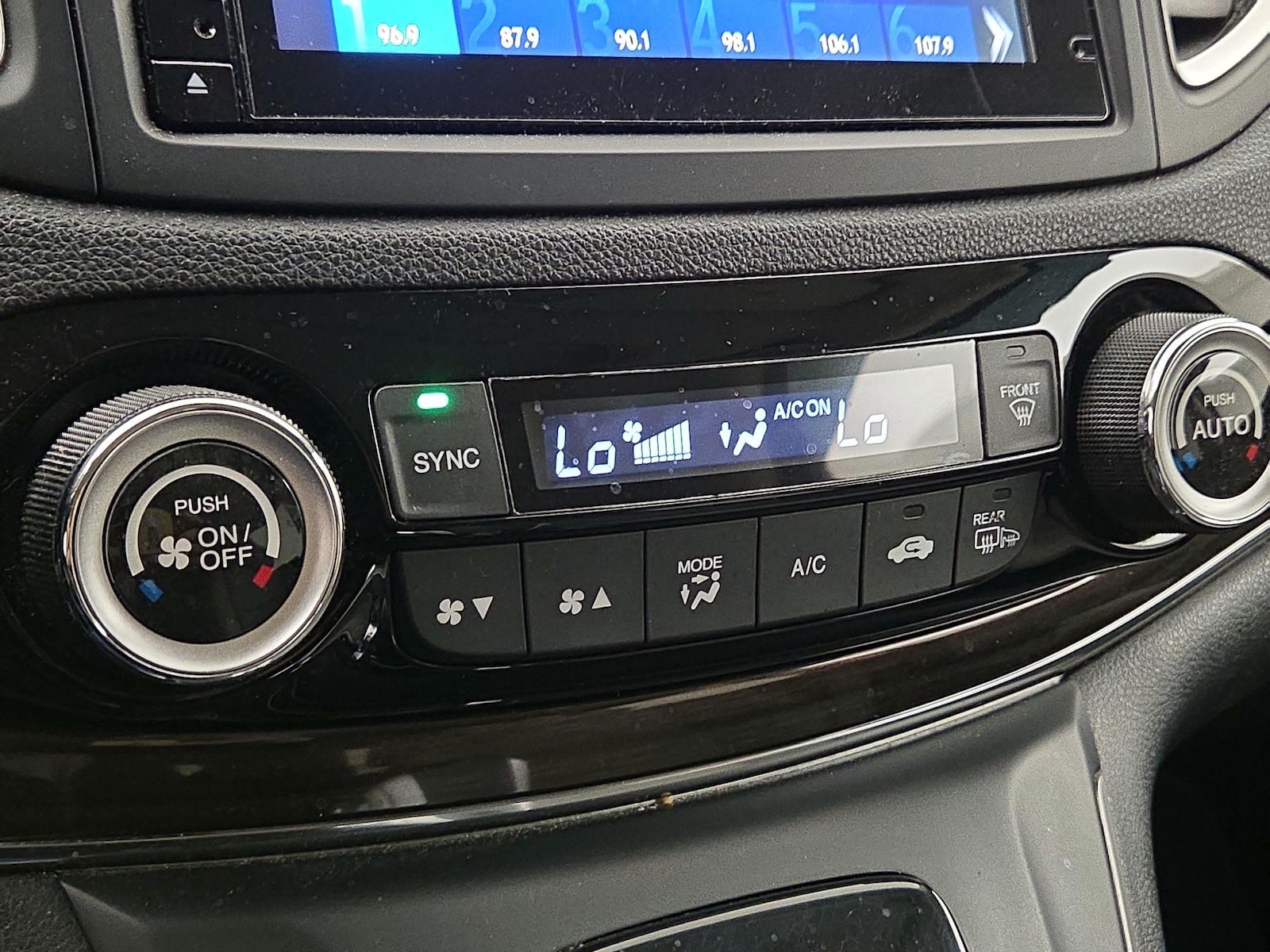 2016 Honda CR-V Touring - Photo 18