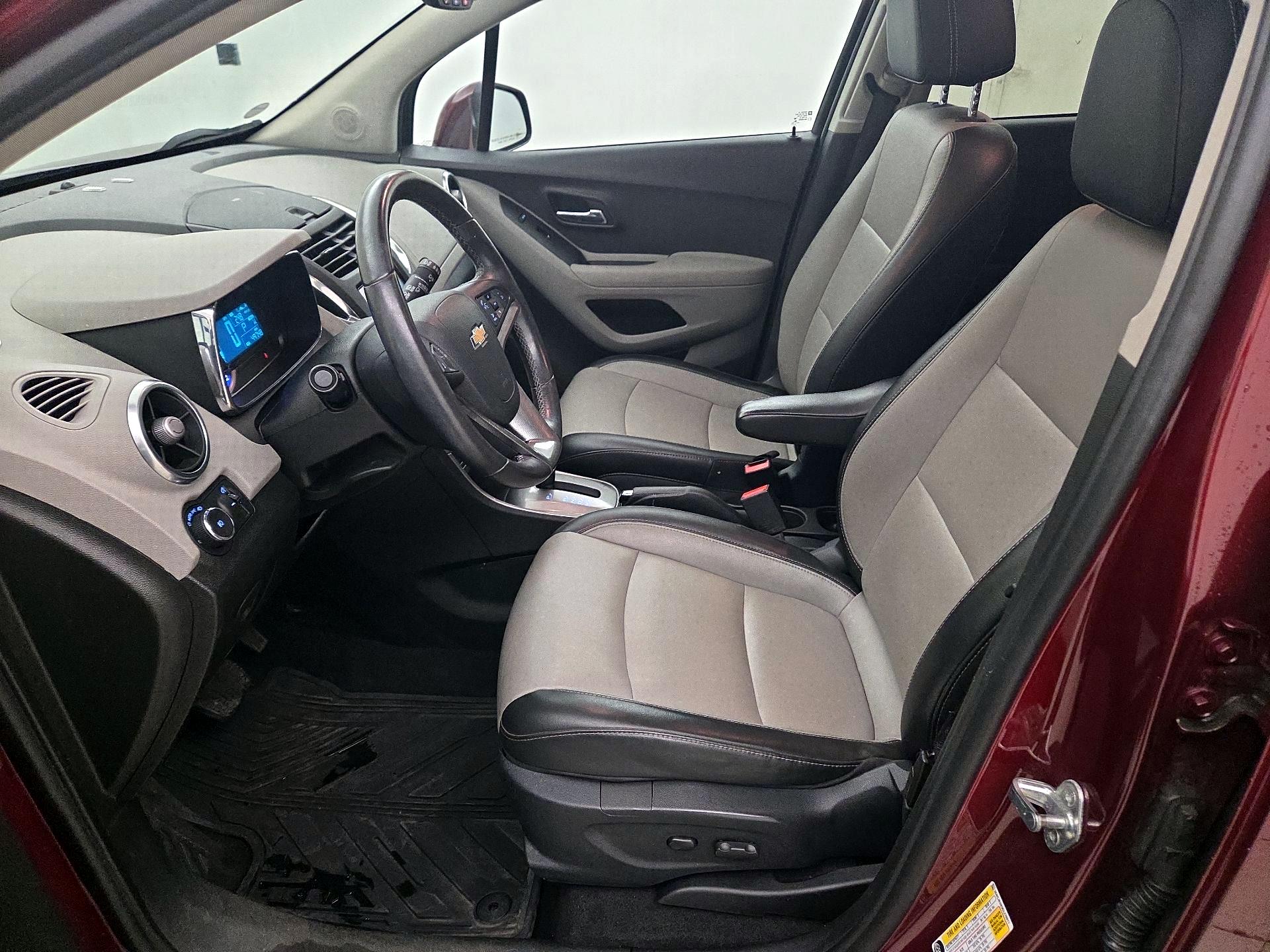Thumbnail: 2016 Chevrolet Trax - 11