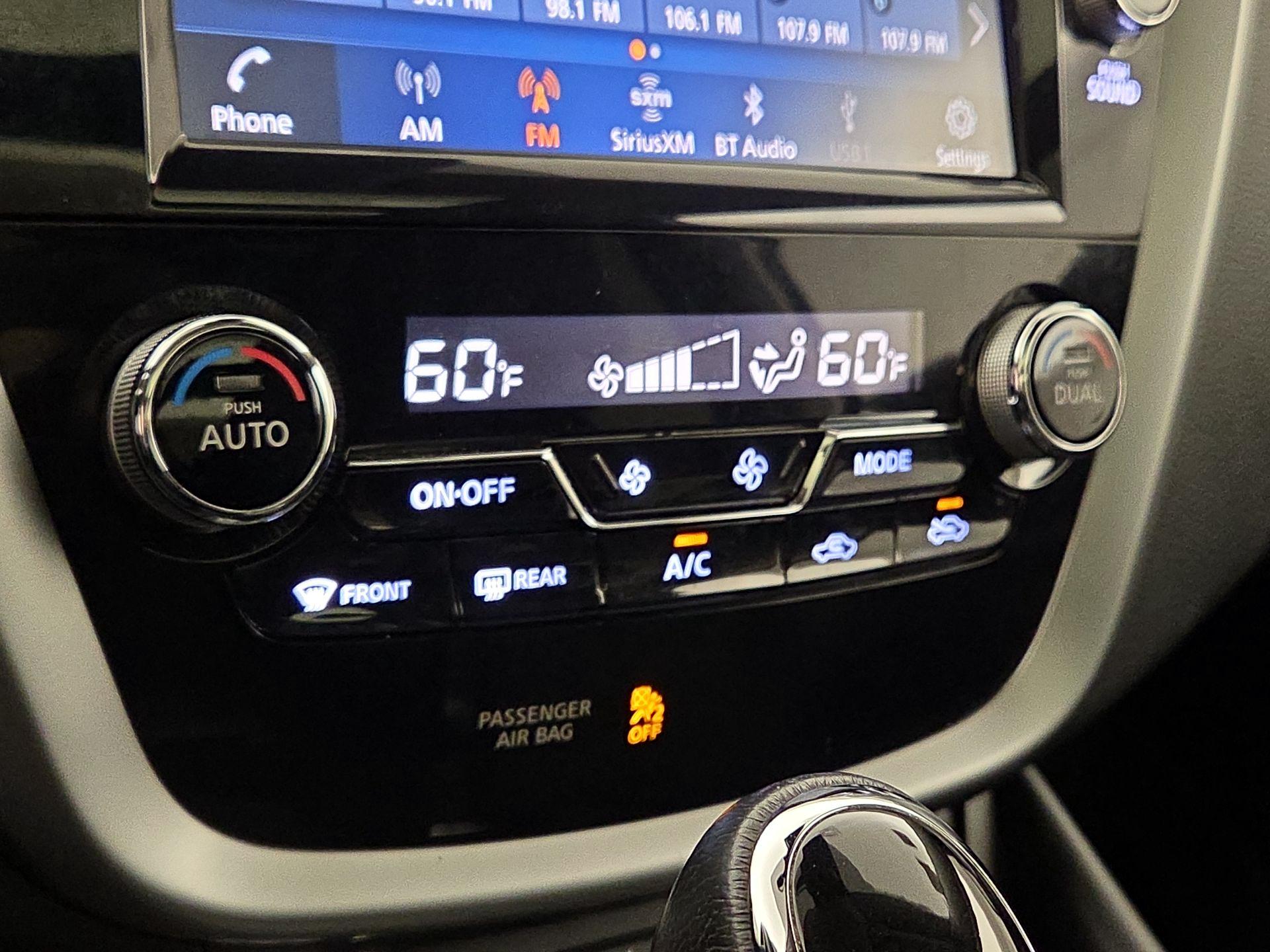Thumbnail: 2020 Nissan Murano - 17