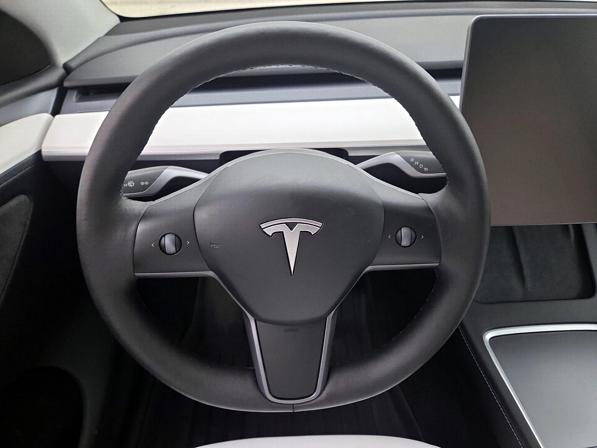 Thumbnail: 2024 Tesla Model Y - 10
