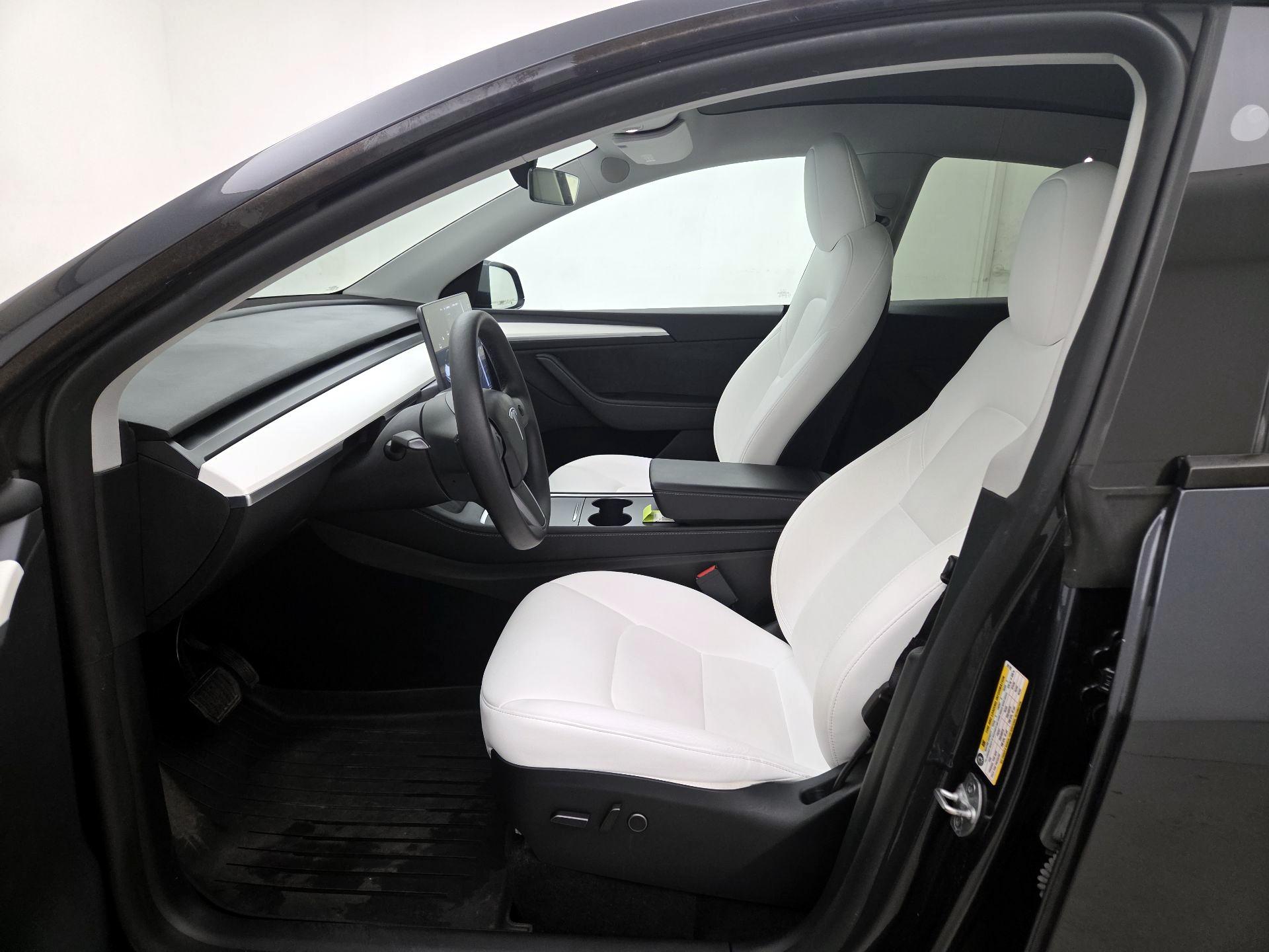 Thumbnail: 2024 Tesla Model Y - 11