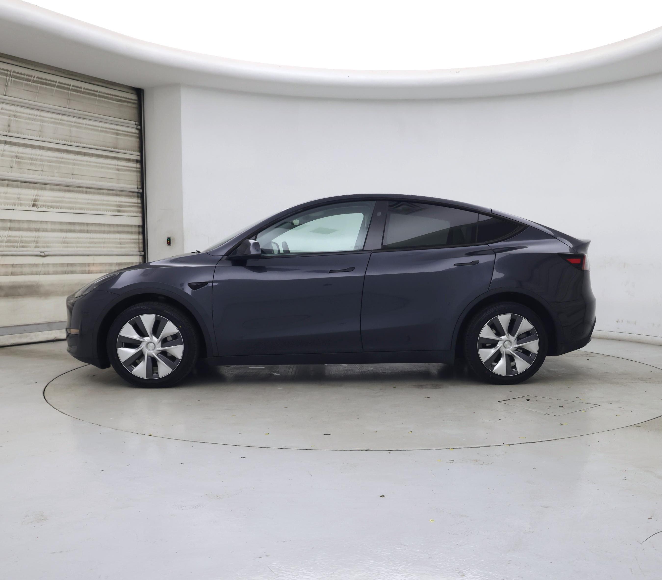 Thumbnail: 2024 Tesla Model Y - 3