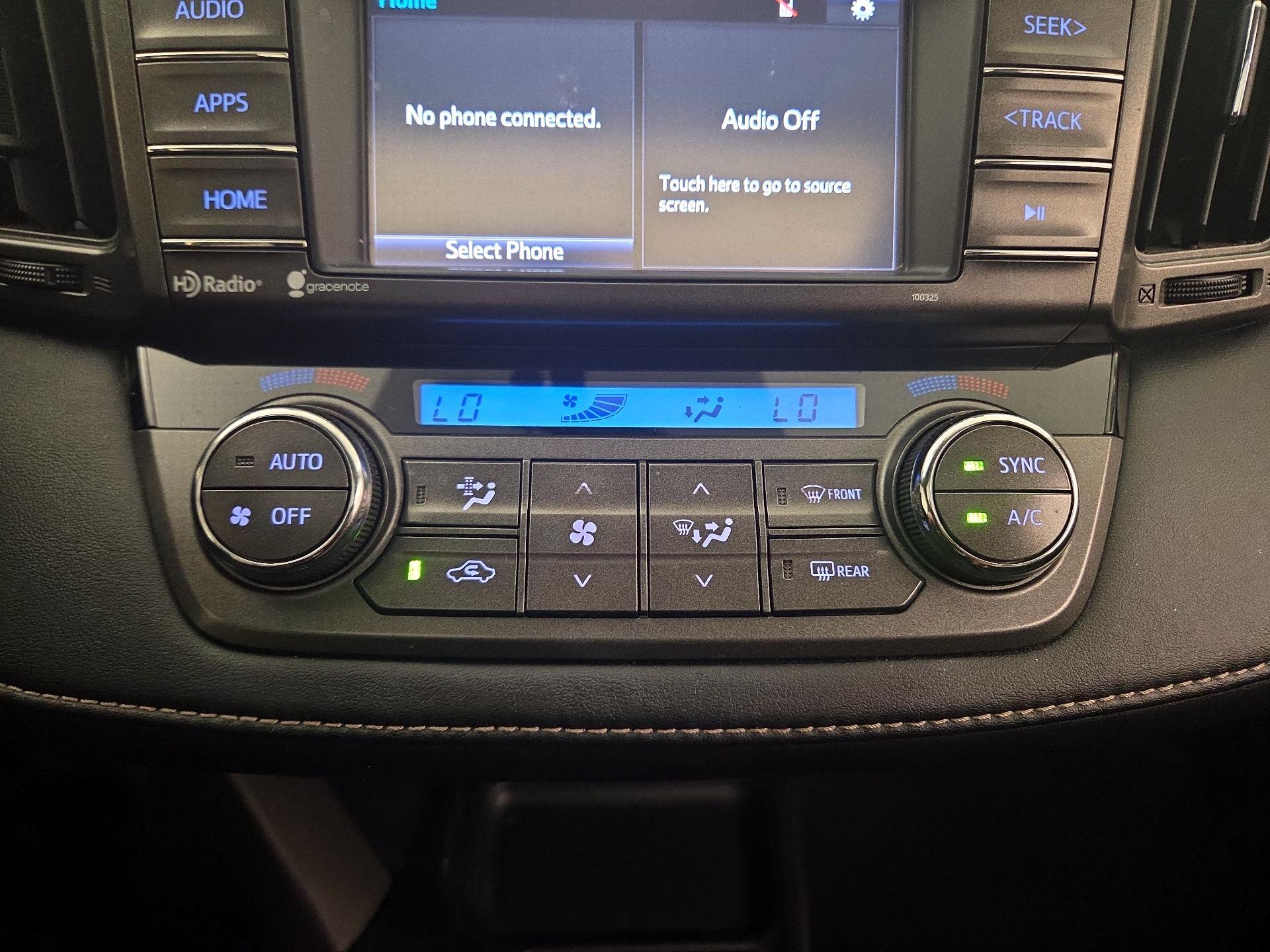 Thumbnail: 2015 Toyota RAV4 - 16