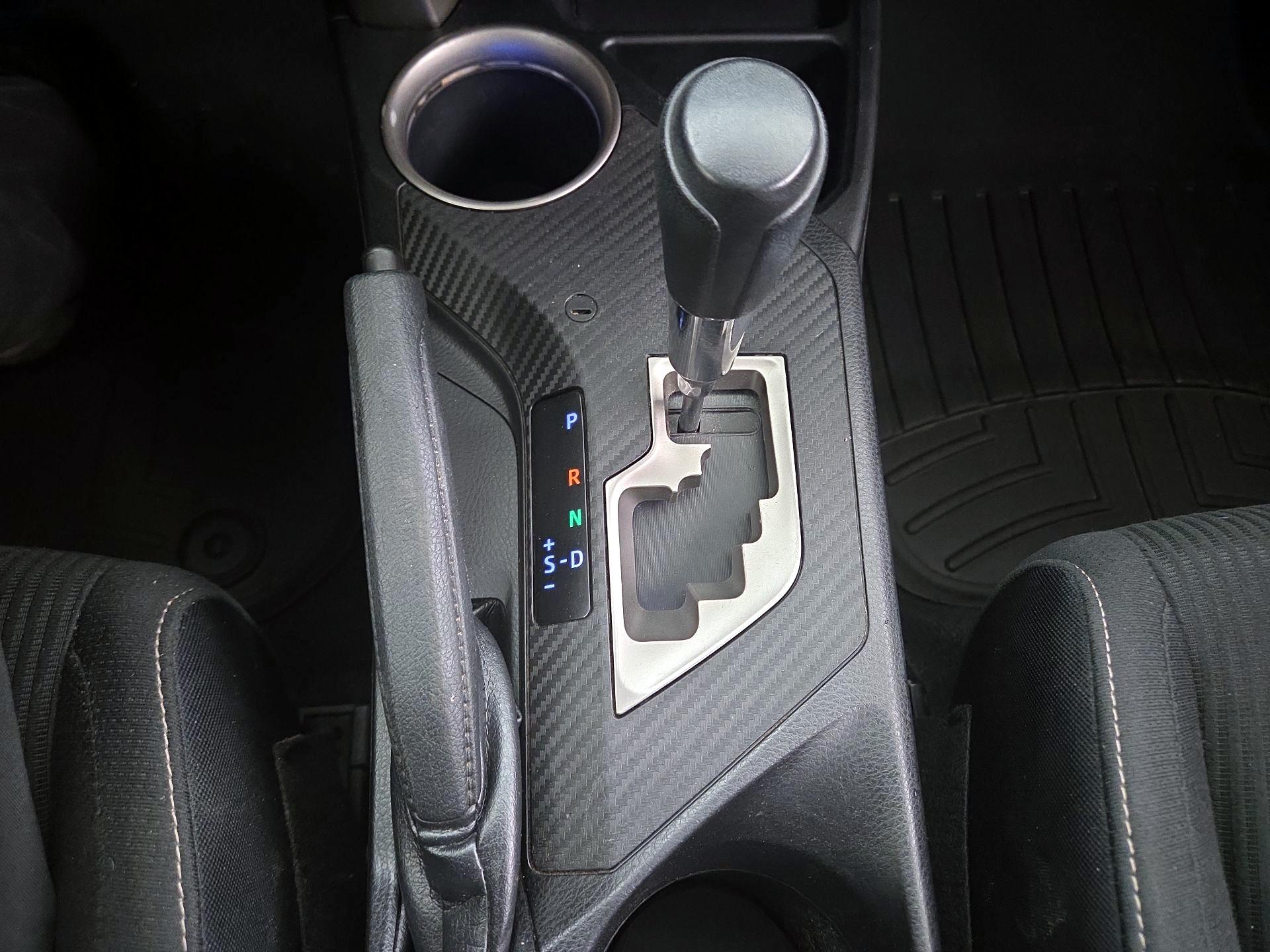 Thumbnail: 2015 Toyota RAV4 - 17