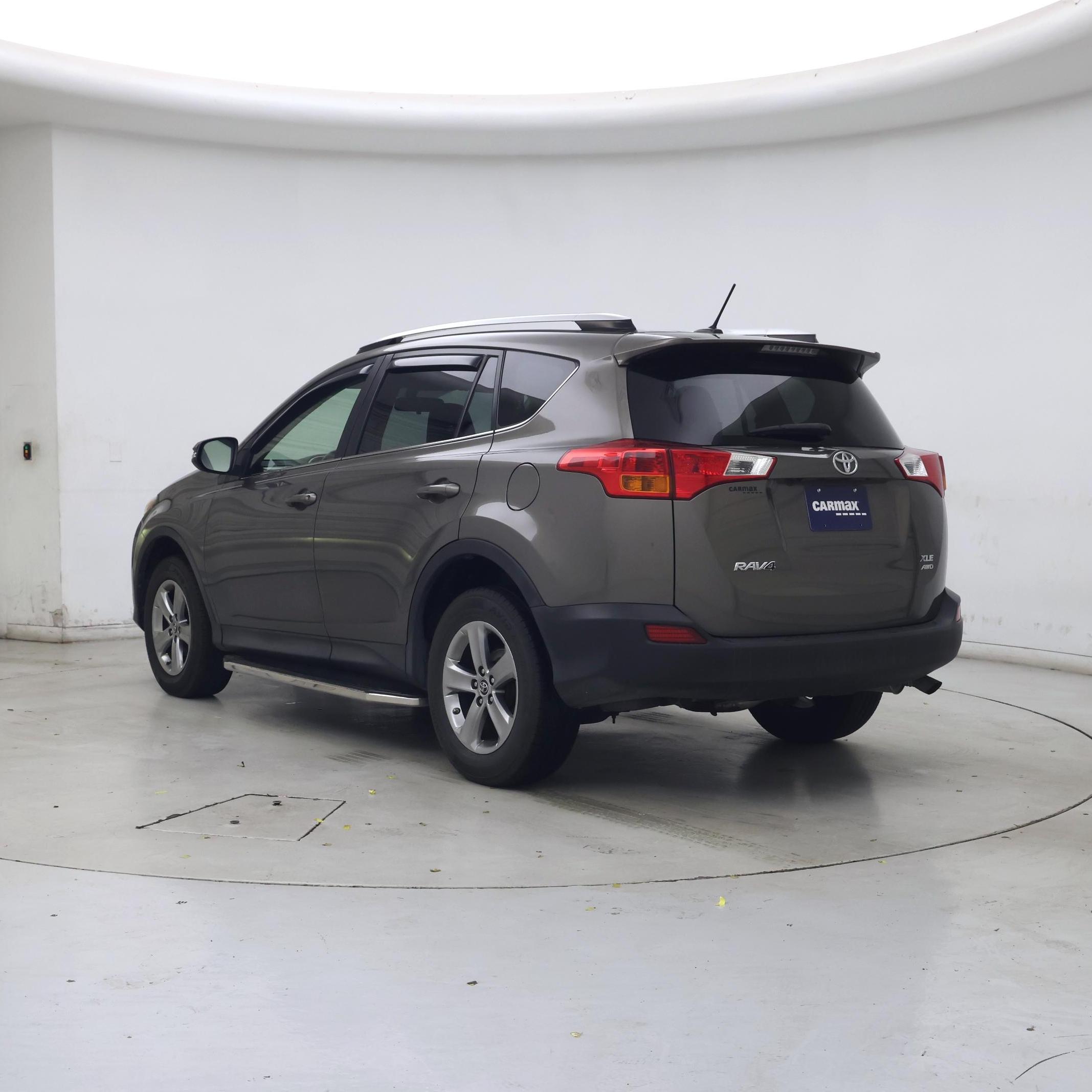 Thumbnail: 2015 Toyota RAV4 - 2