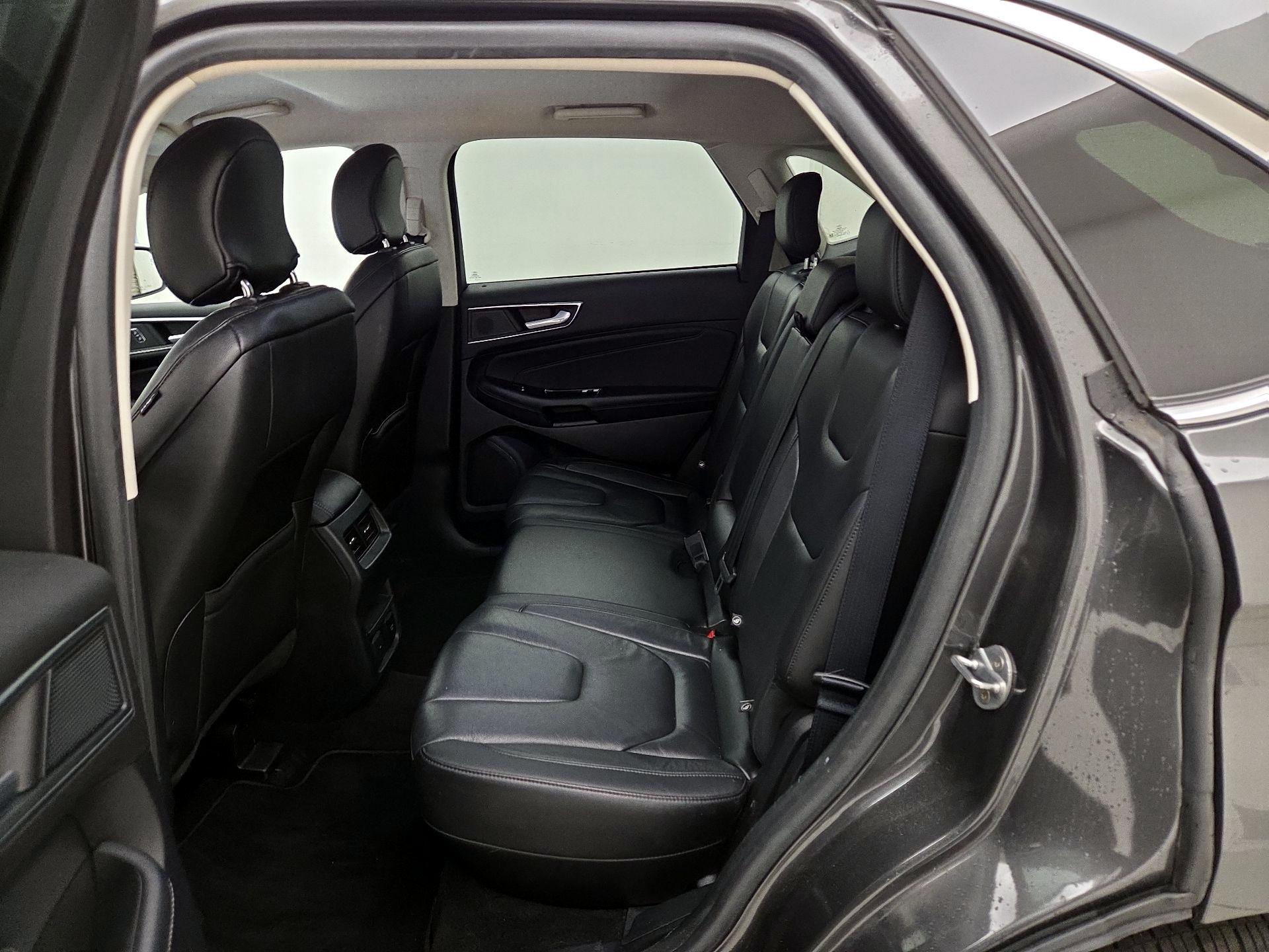 Thumbnail: 2019 Ford Edge - 19