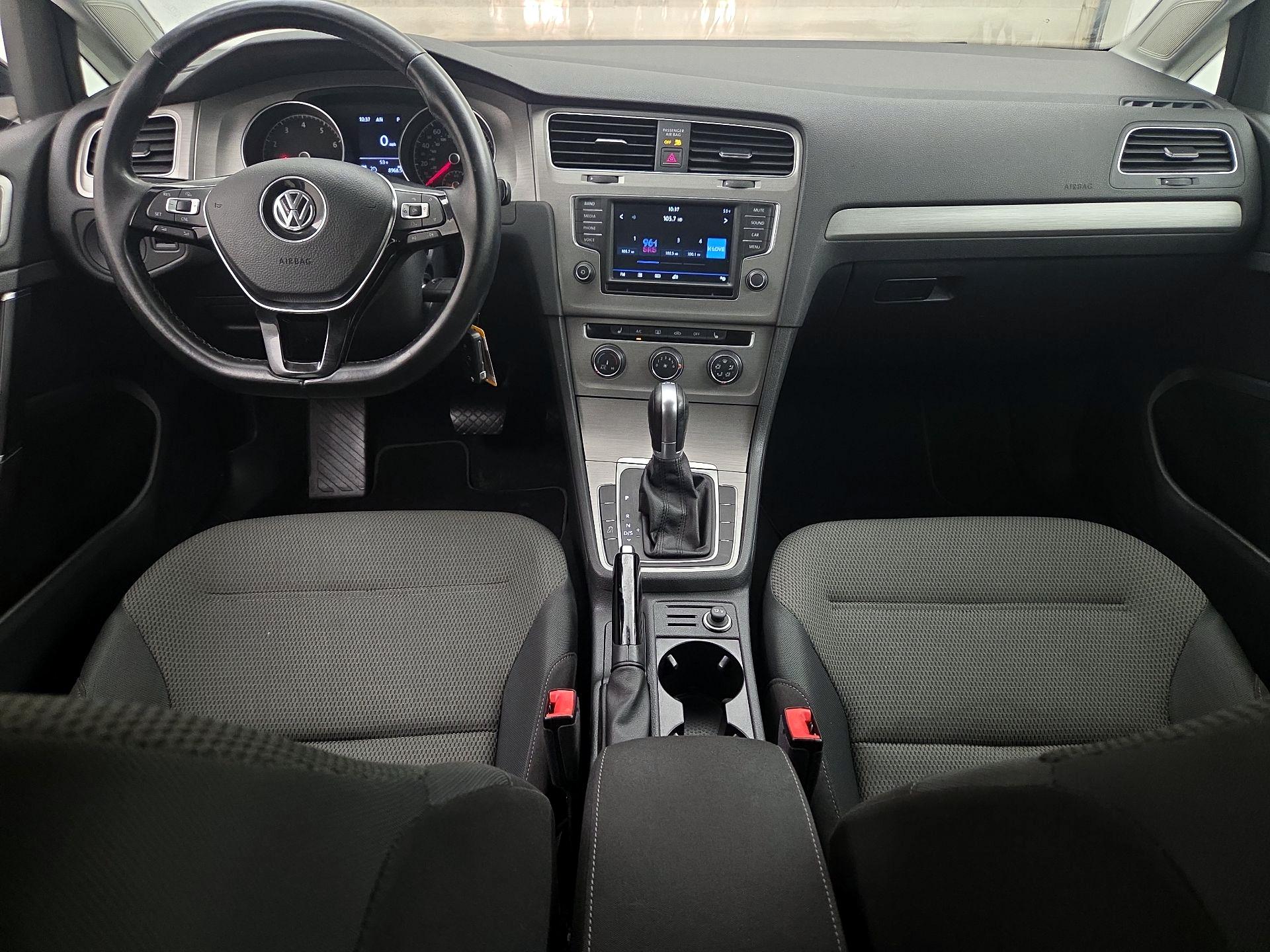 Thumbnail: 2017 Volkswagen Golf - 9