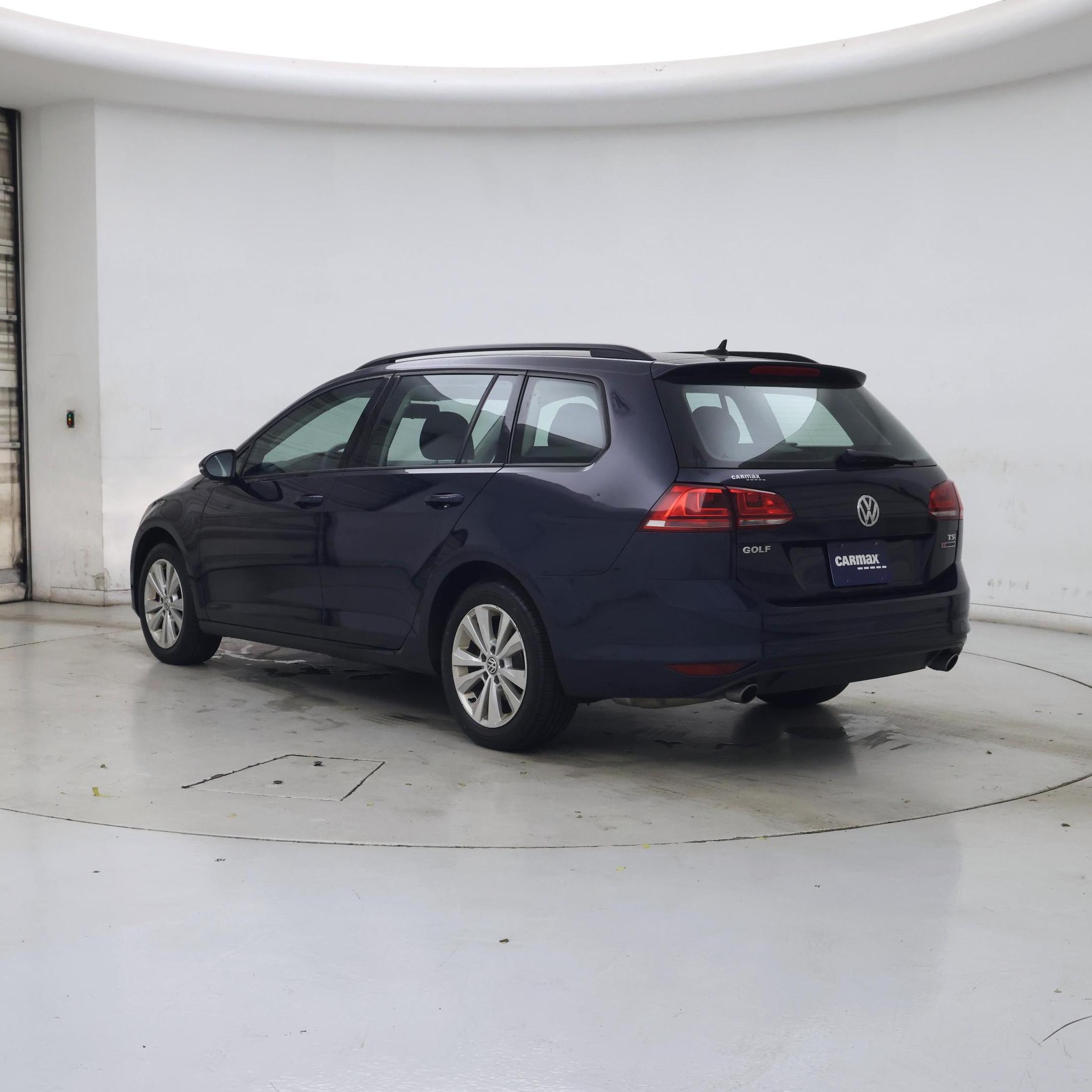 Thumbnail: 2017 Volkswagen Golf - 2