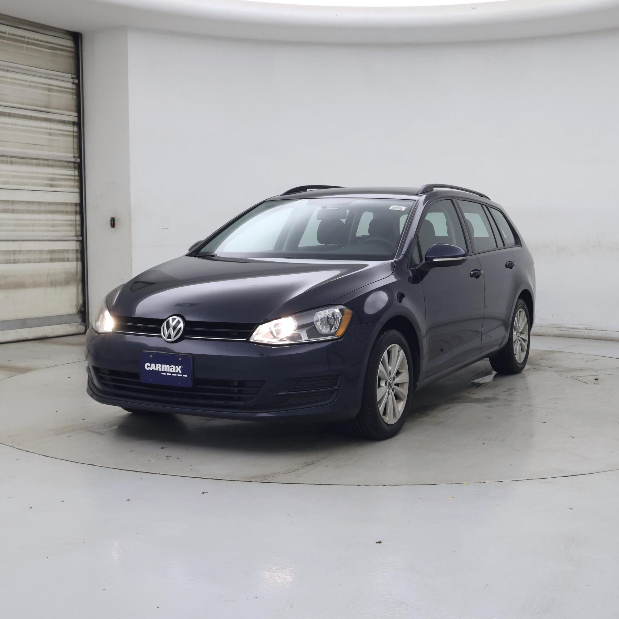 Thumbnail: 2017 Volkswagen Golf - 4