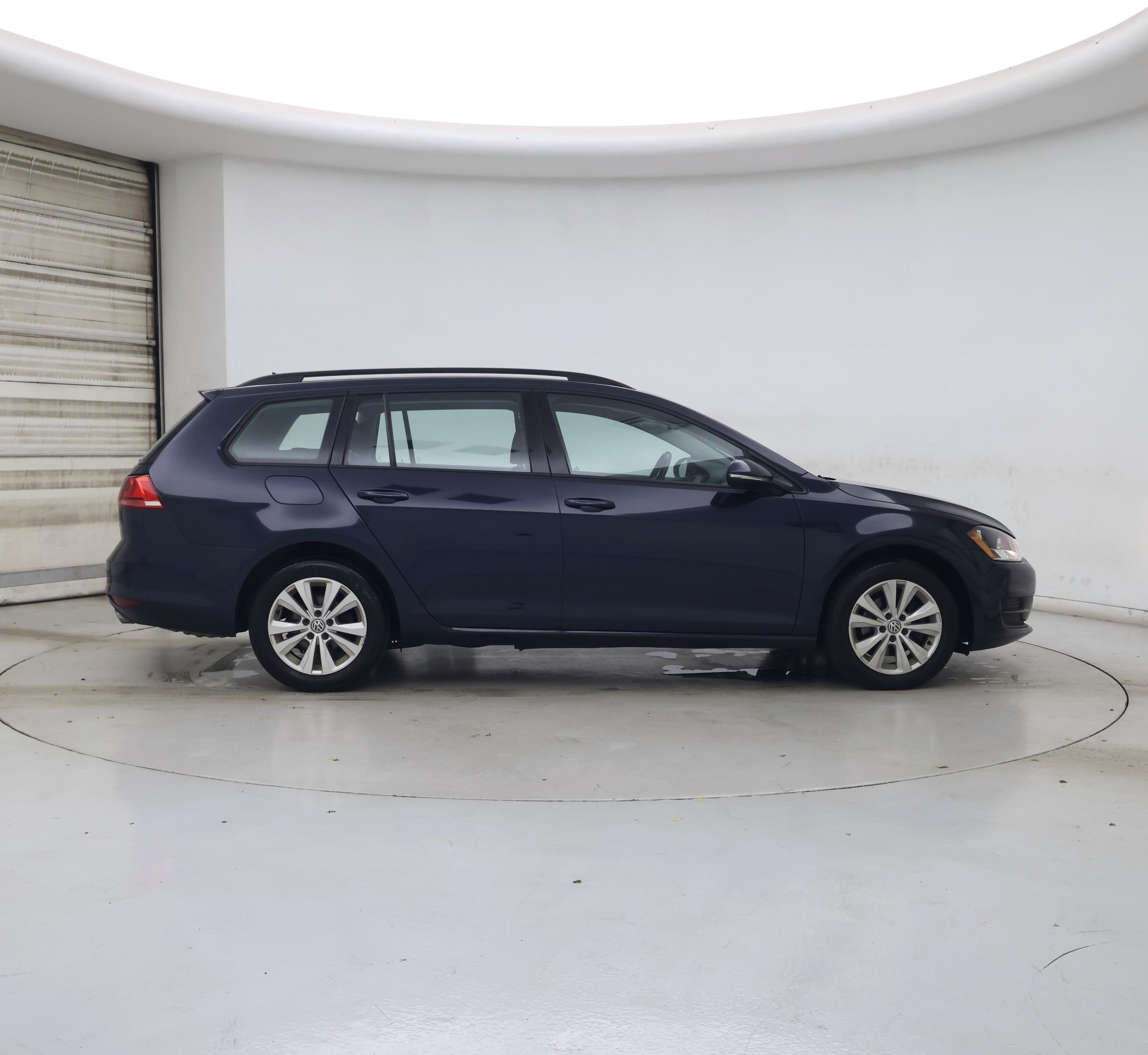 Thumbnail: 2017 Volkswagen Golf - 7