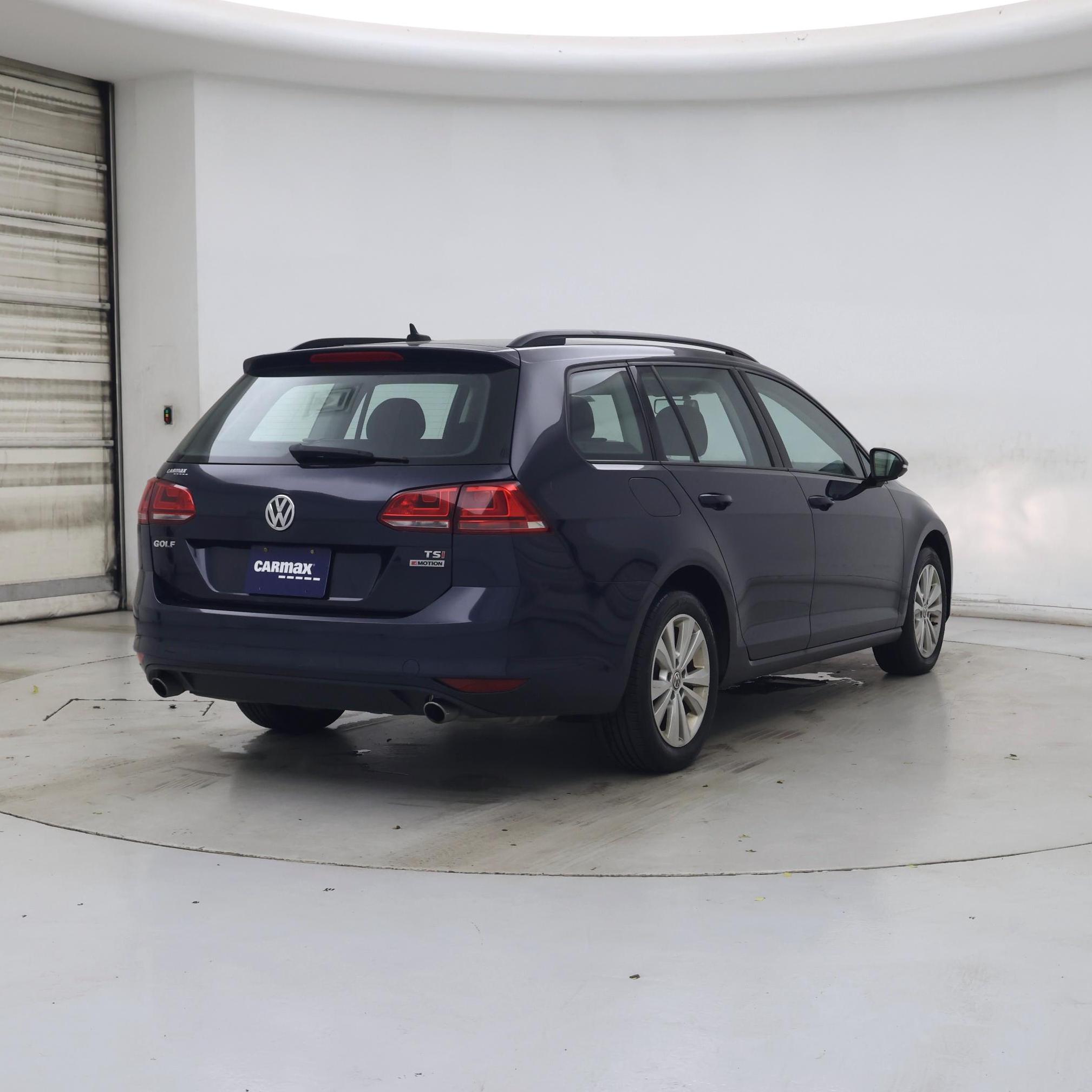Thumbnail: 2017 Volkswagen Golf - 8