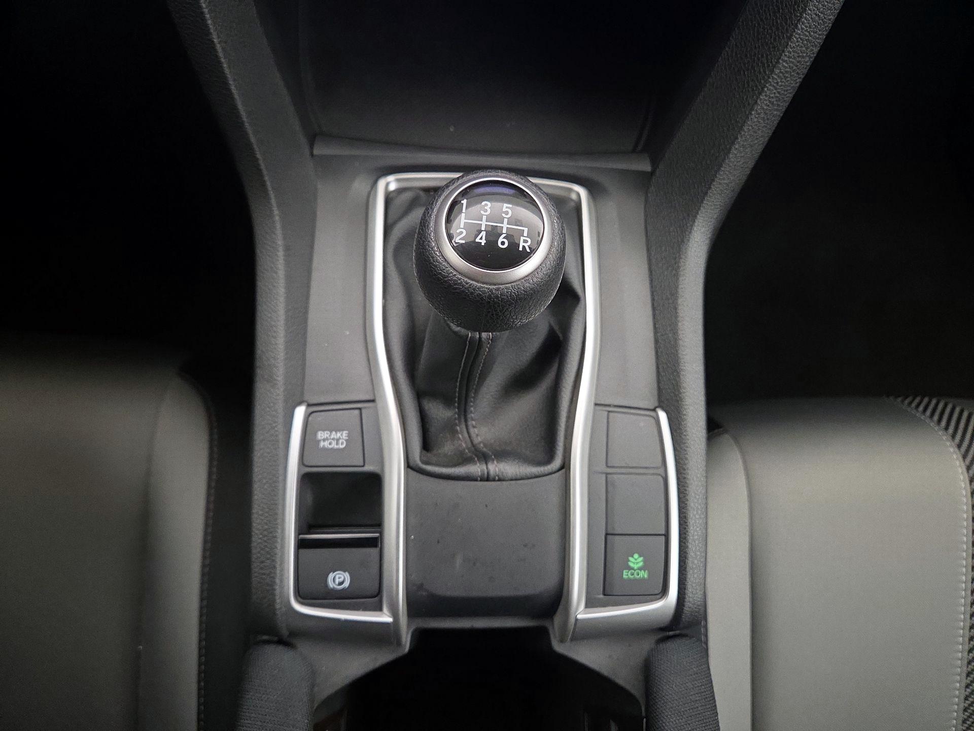 Thumbnail: 2018 Honda Civic - 17