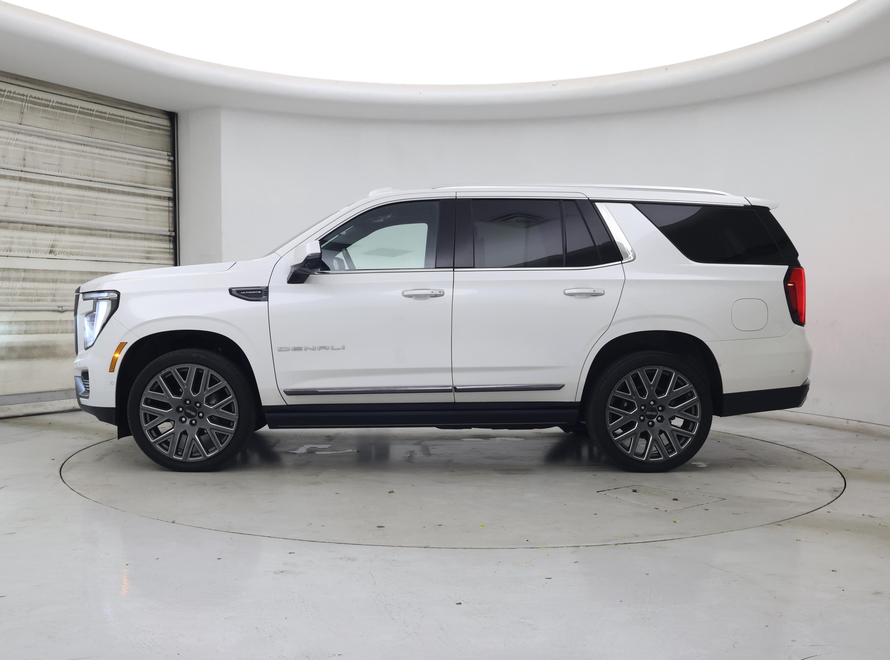 Thumbnail: 2025 GMC Yukon - 3