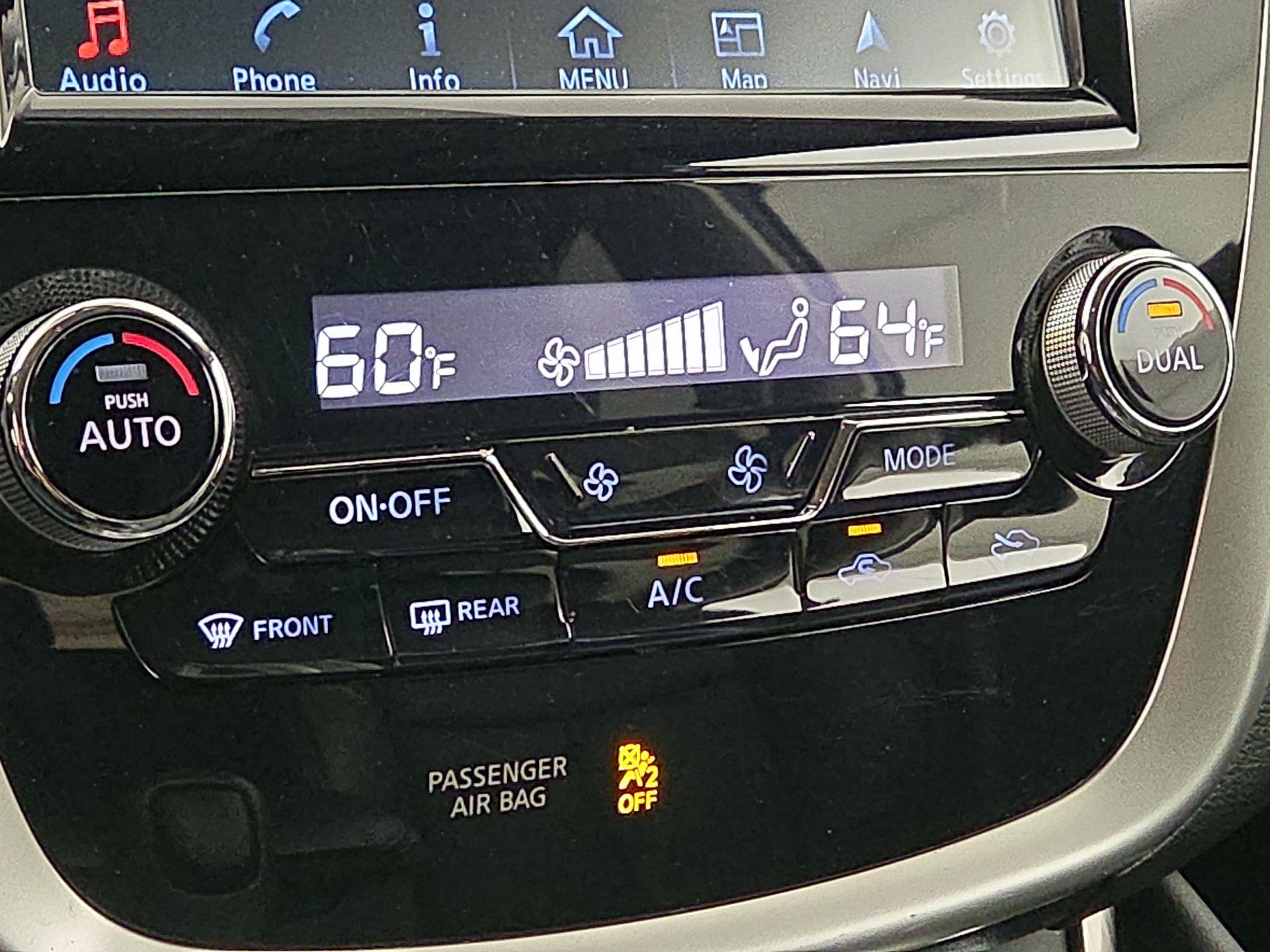 Thumbnail: 2018 Nissan Murano - 17