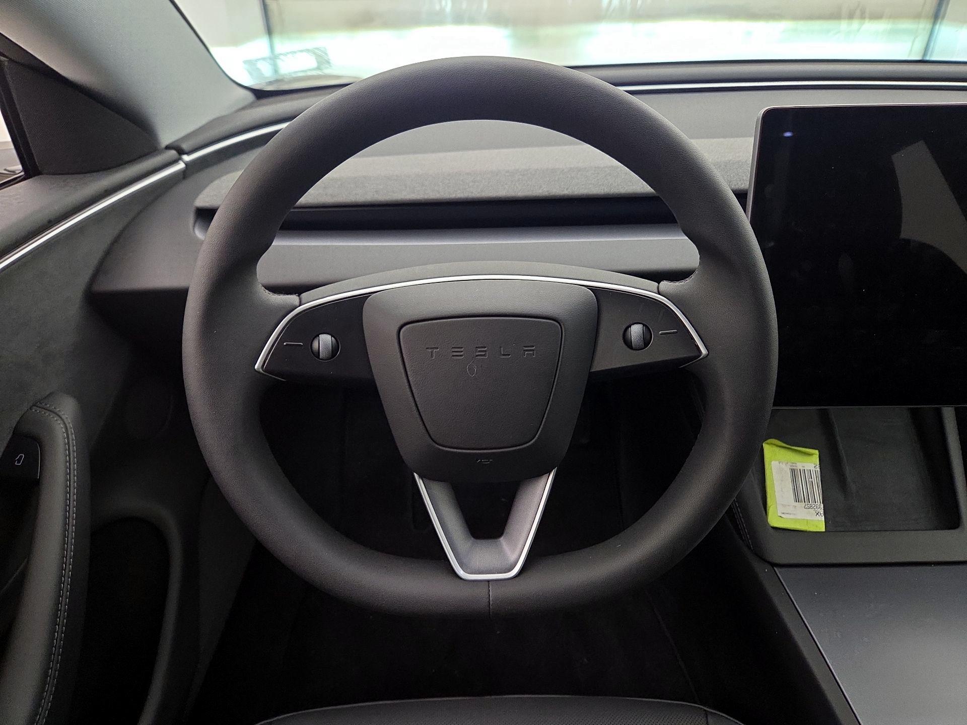 Thumbnail: 2025 Tesla Model 3 - 10