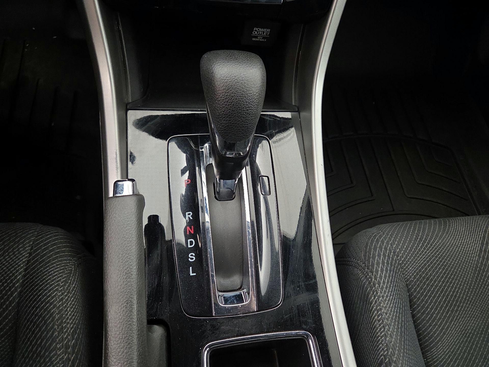 Thumbnail: 2016 Honda Accord - 17