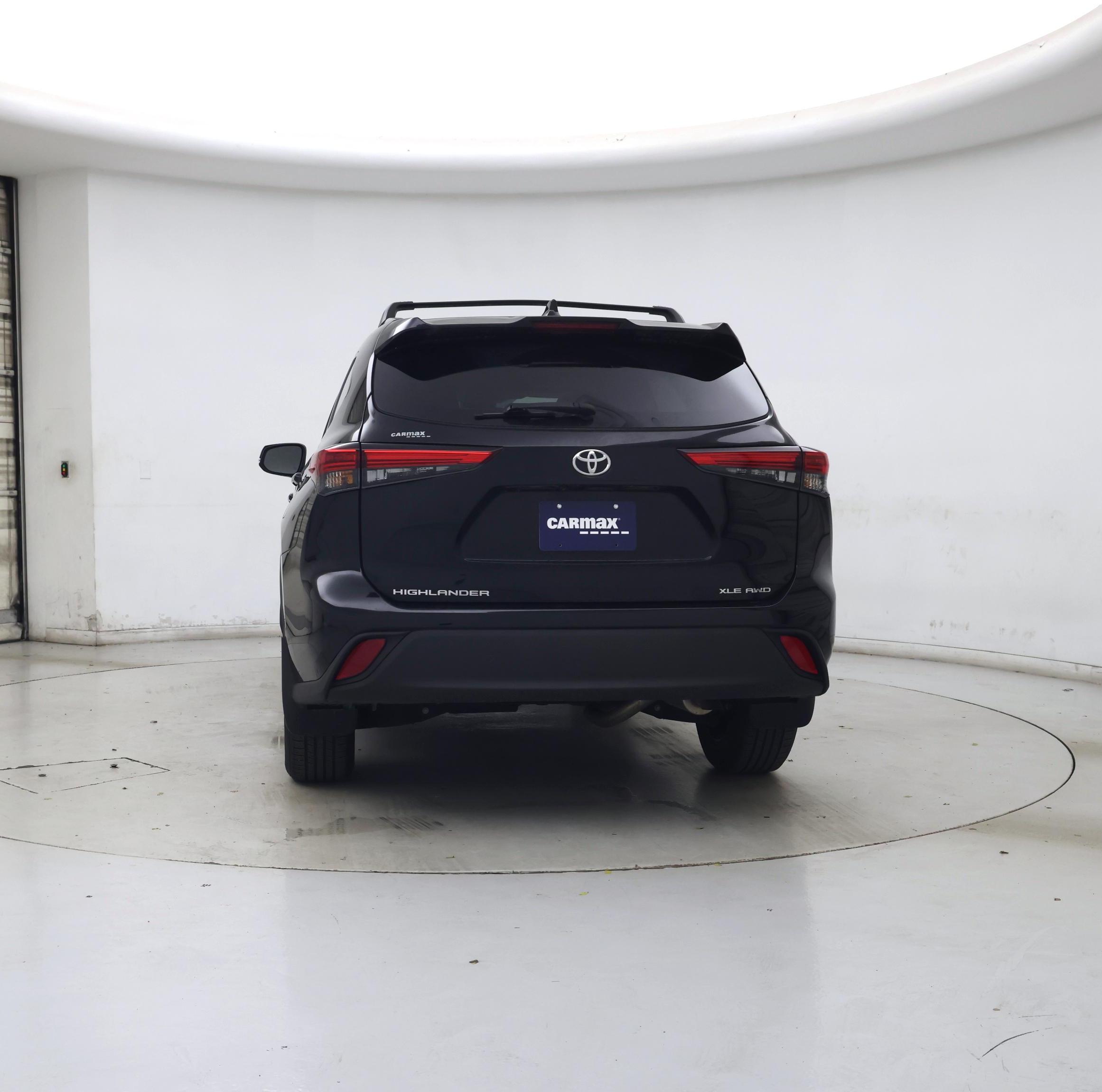 Thumbnail: 2022 Toyota Highlander - 6