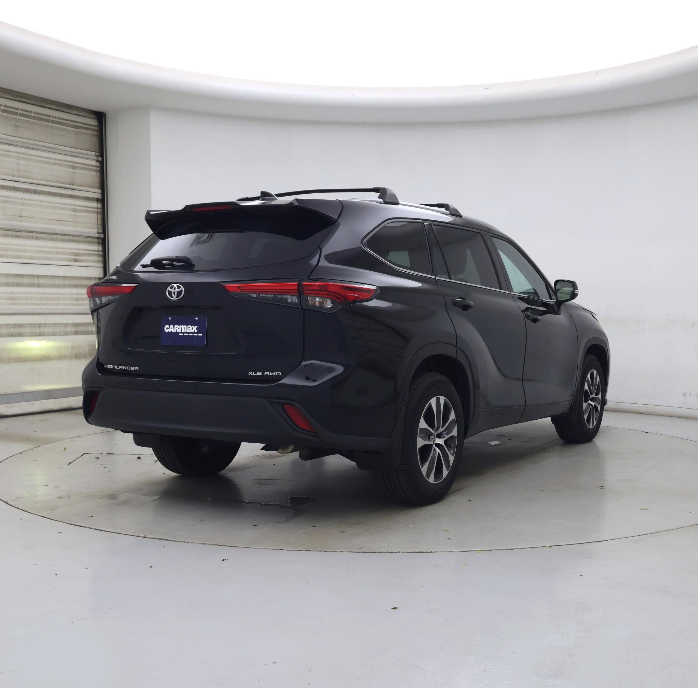 Thumbnail: 2022 Toyota Highlander - 8