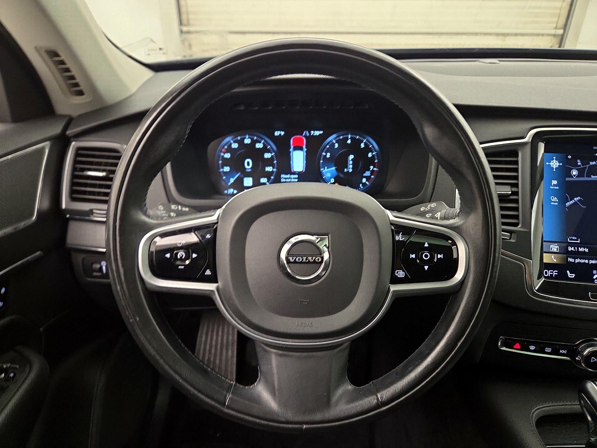 Thumbnail: 2020 Volvo XC90 - 10
