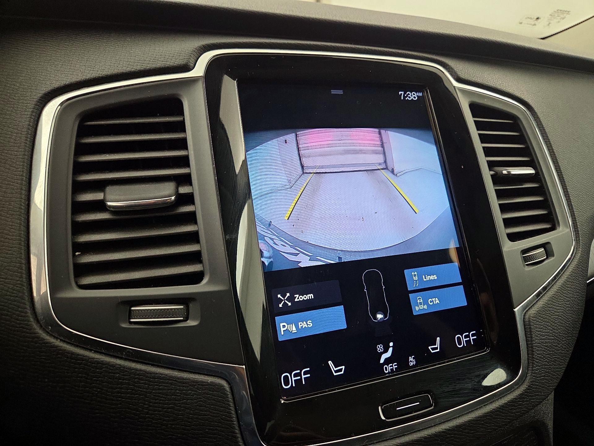 Thumbnail: 2020 Volvo XC90 - 15