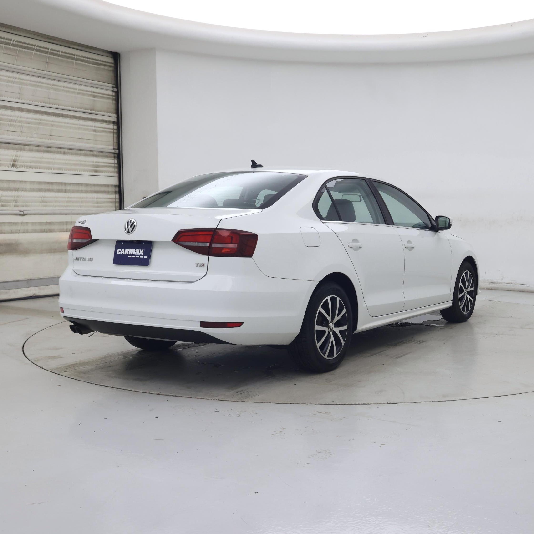 Thumbnail: 2017 Volkswagen Jetta - 8
