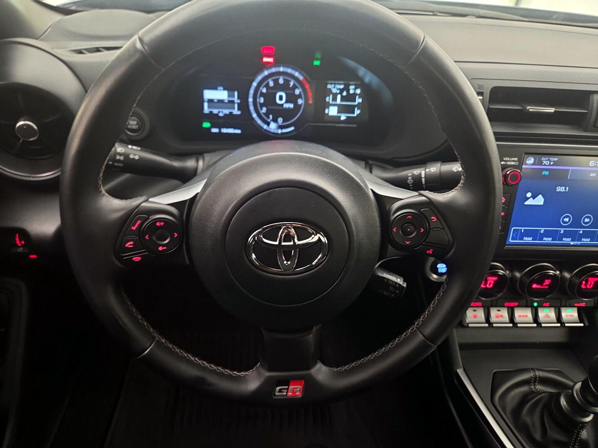Thumbnail: 2023 Toyota GR86 - 10