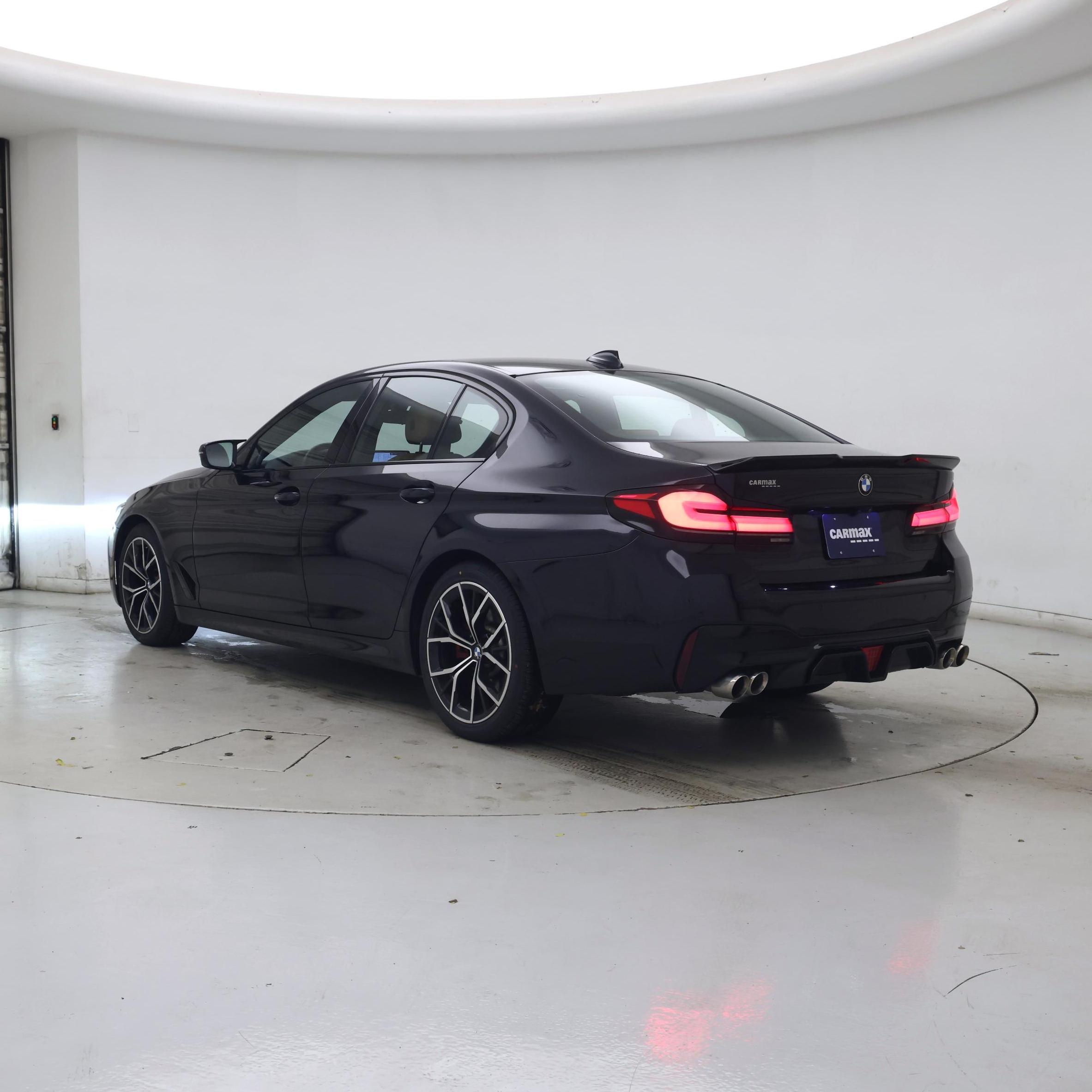 Thumbnail: 2021 BMW 5 Series - 2