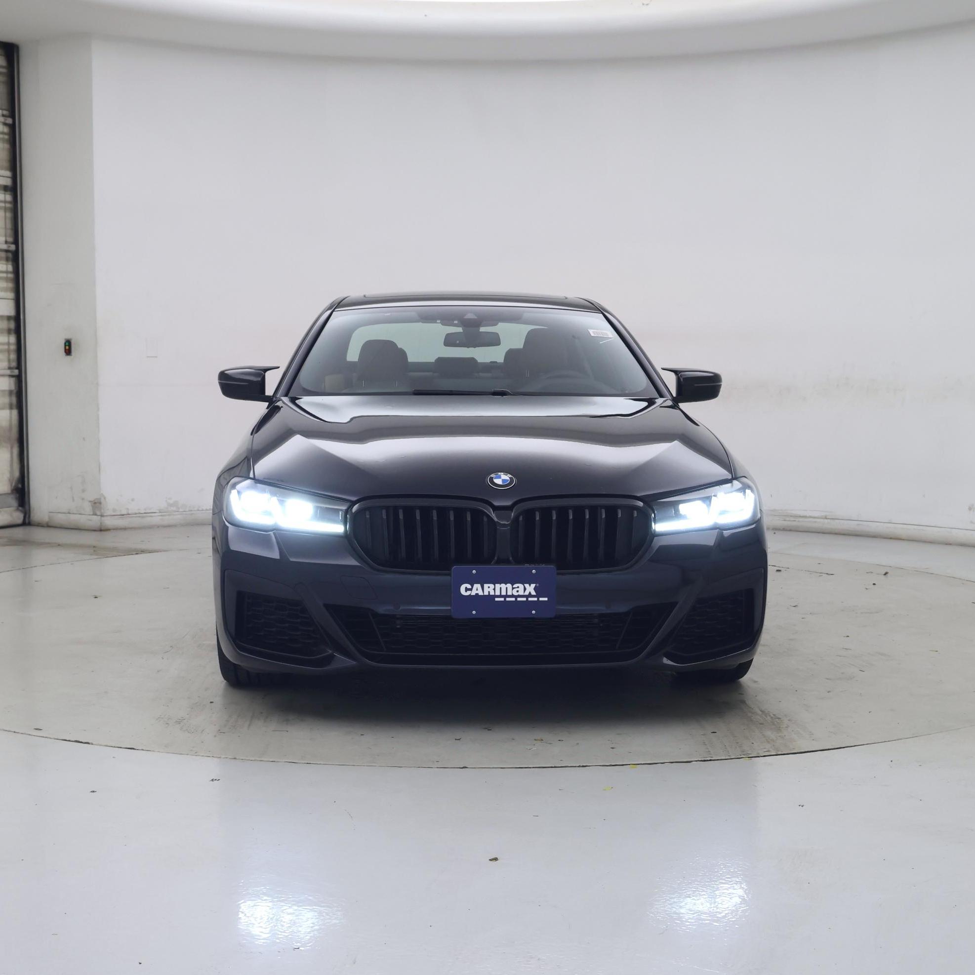 Thumbnail: 2021 BMW 5 Series - 5