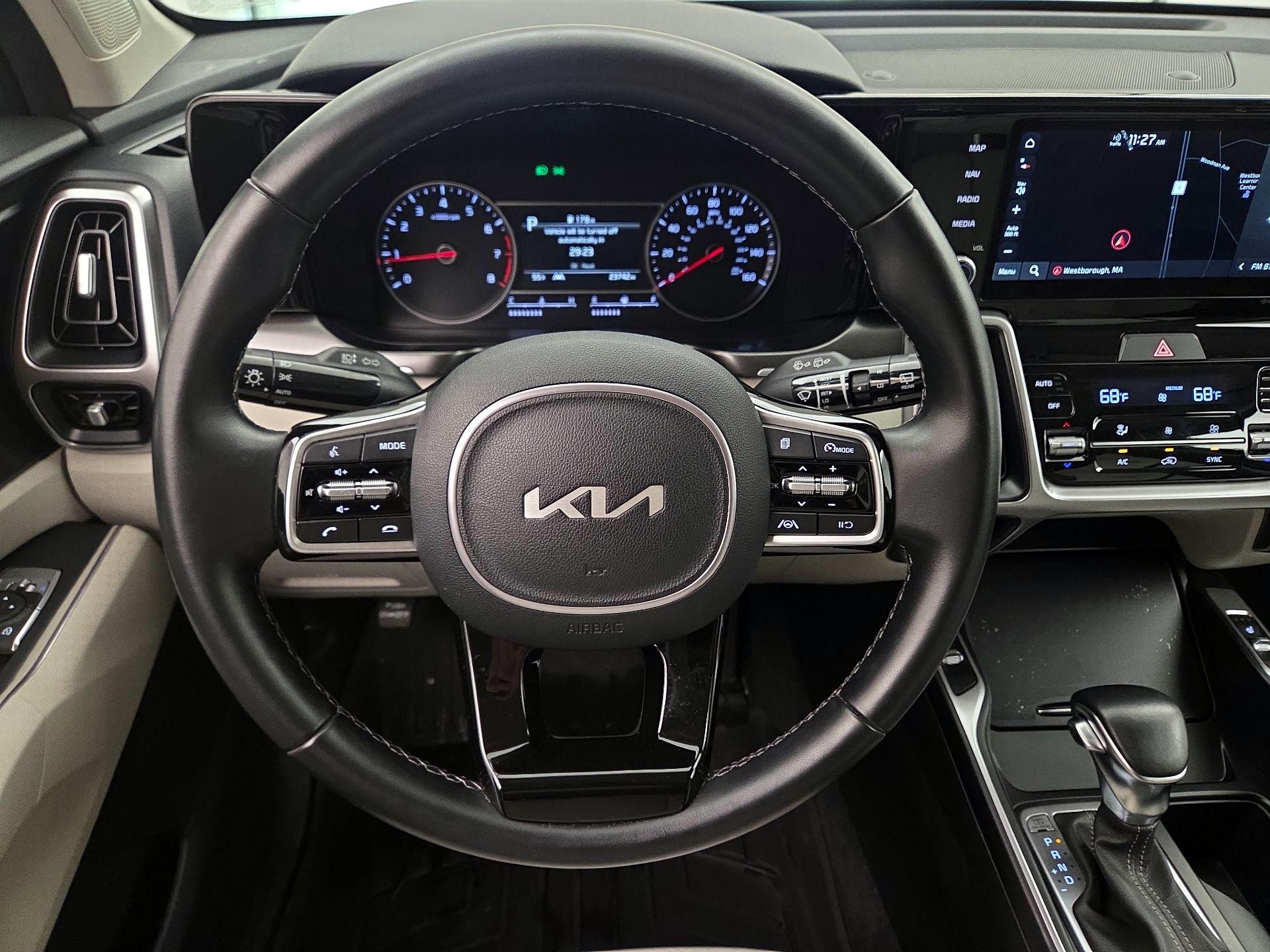Thumbnail: 2022 Kia Sorento - 10