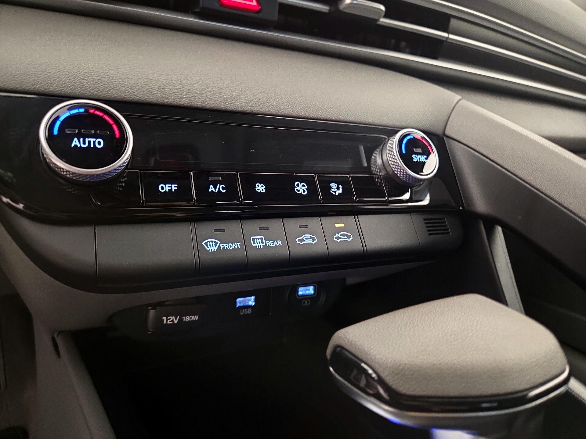 Thumbnail: 2023 Hyundai Elantra - 16