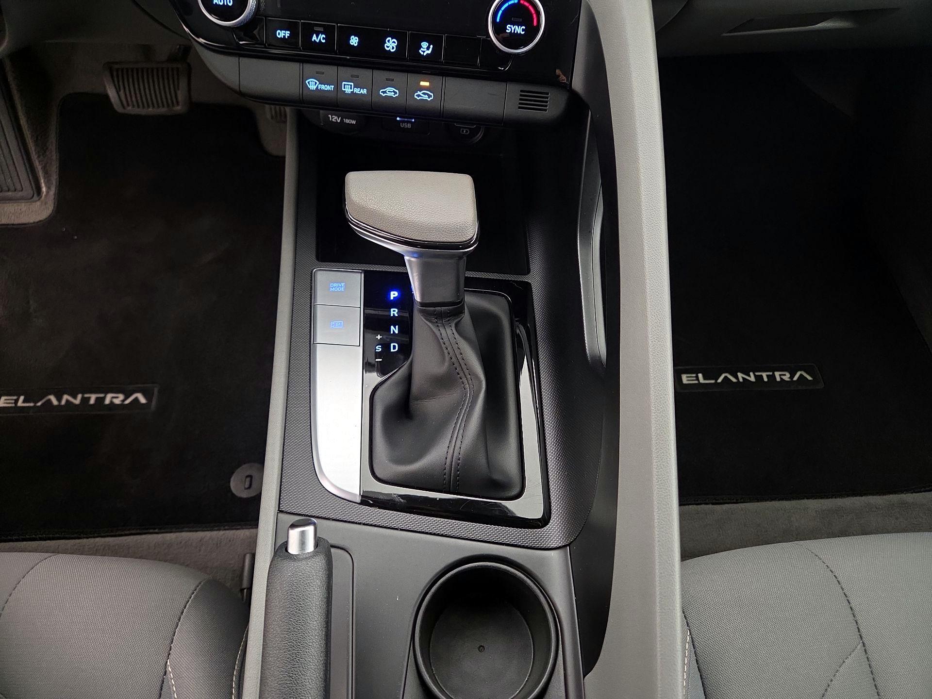 Thumbnail: 2023 Hyundai Elantra - 17