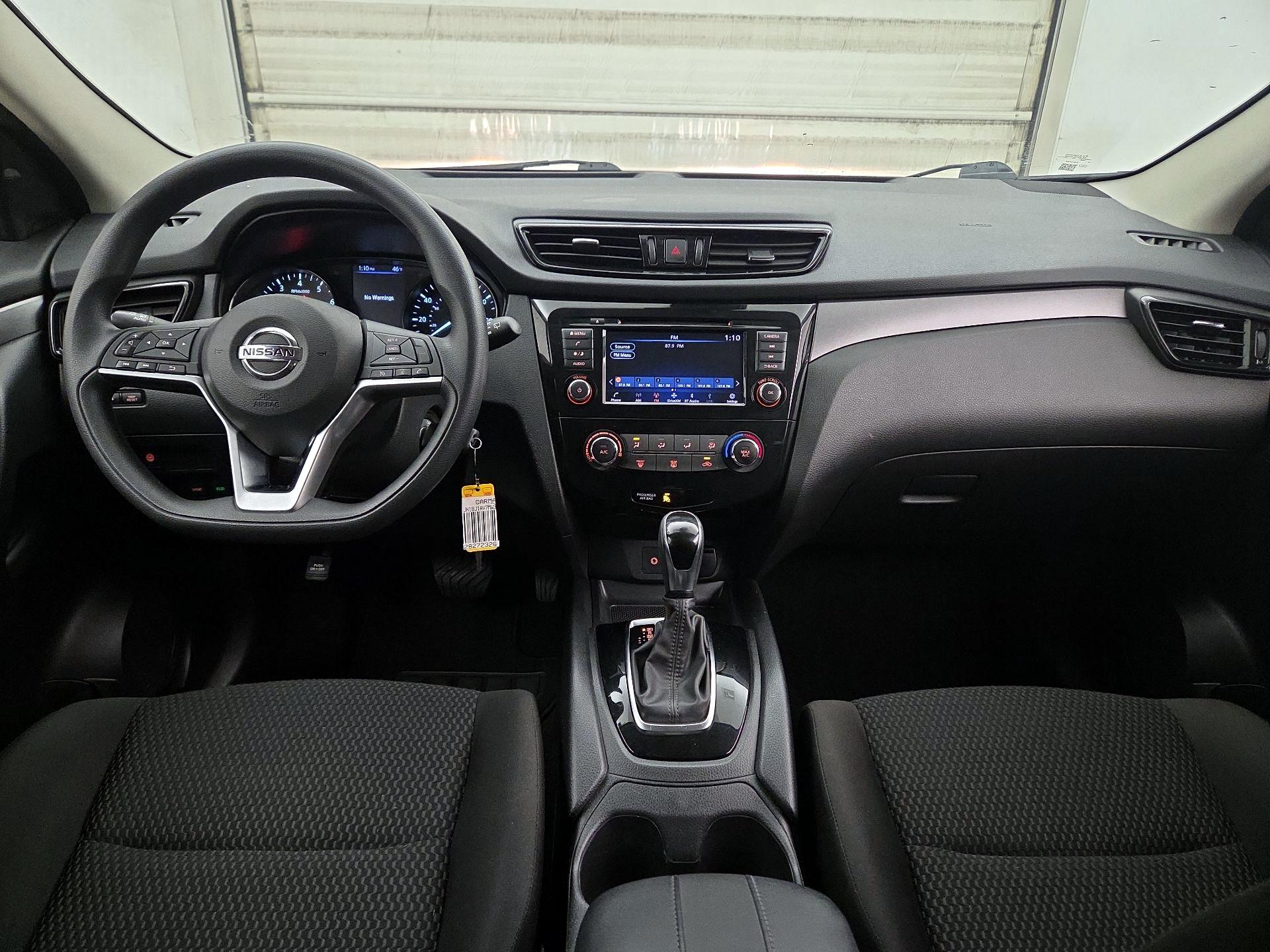 Thumbnail: 2021 Nissan Rogue Sport - 9