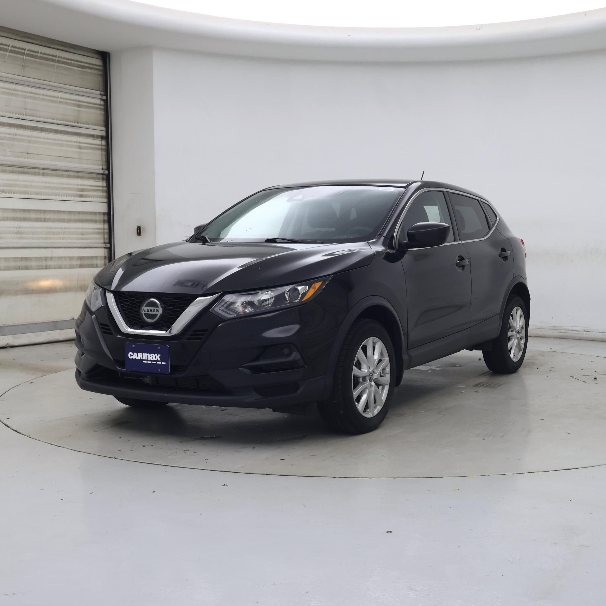 Thumbnail: 2021 Nissan Rogue Sport - 4