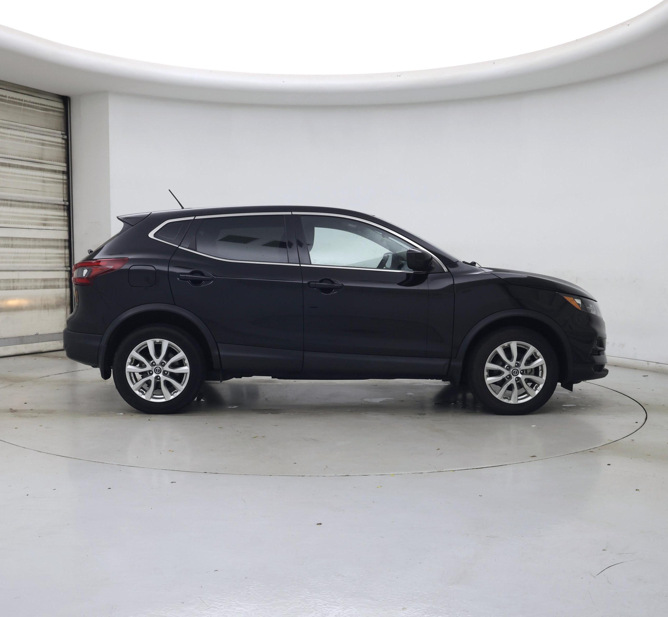 Thumbnail: 2021 Nissan Rogue Sport - 7