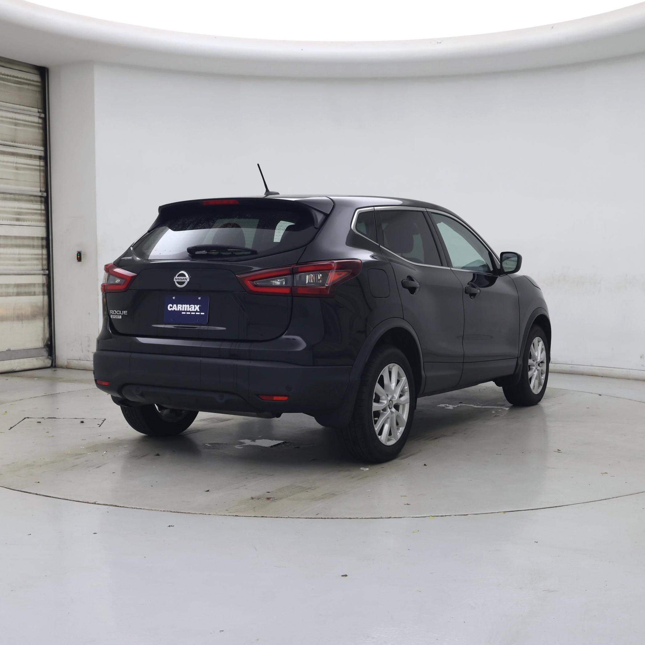 Thumbnail: 2021 Nissan Rogue Sport - 8