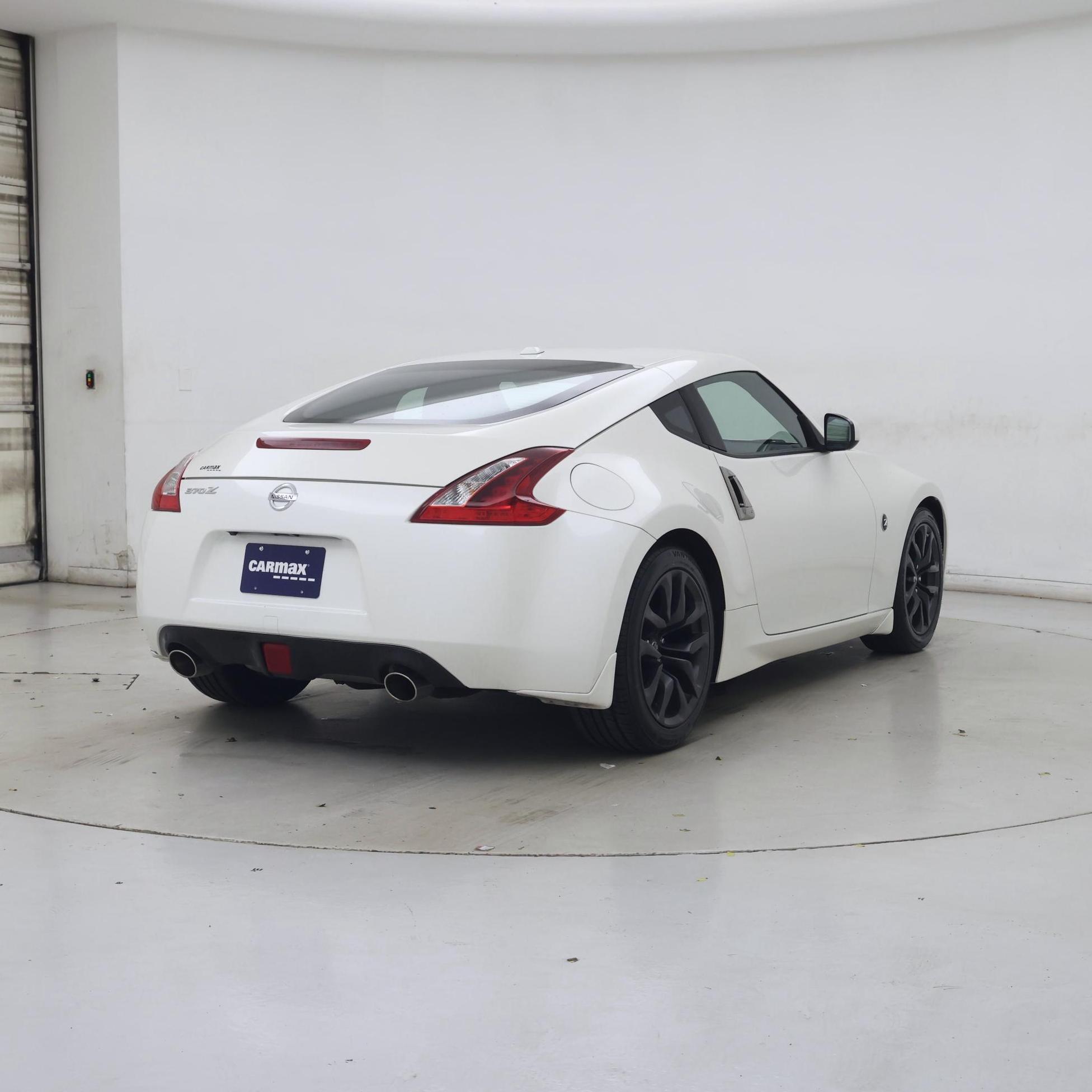 Thumbnail: 2018 Nissan Z - 8