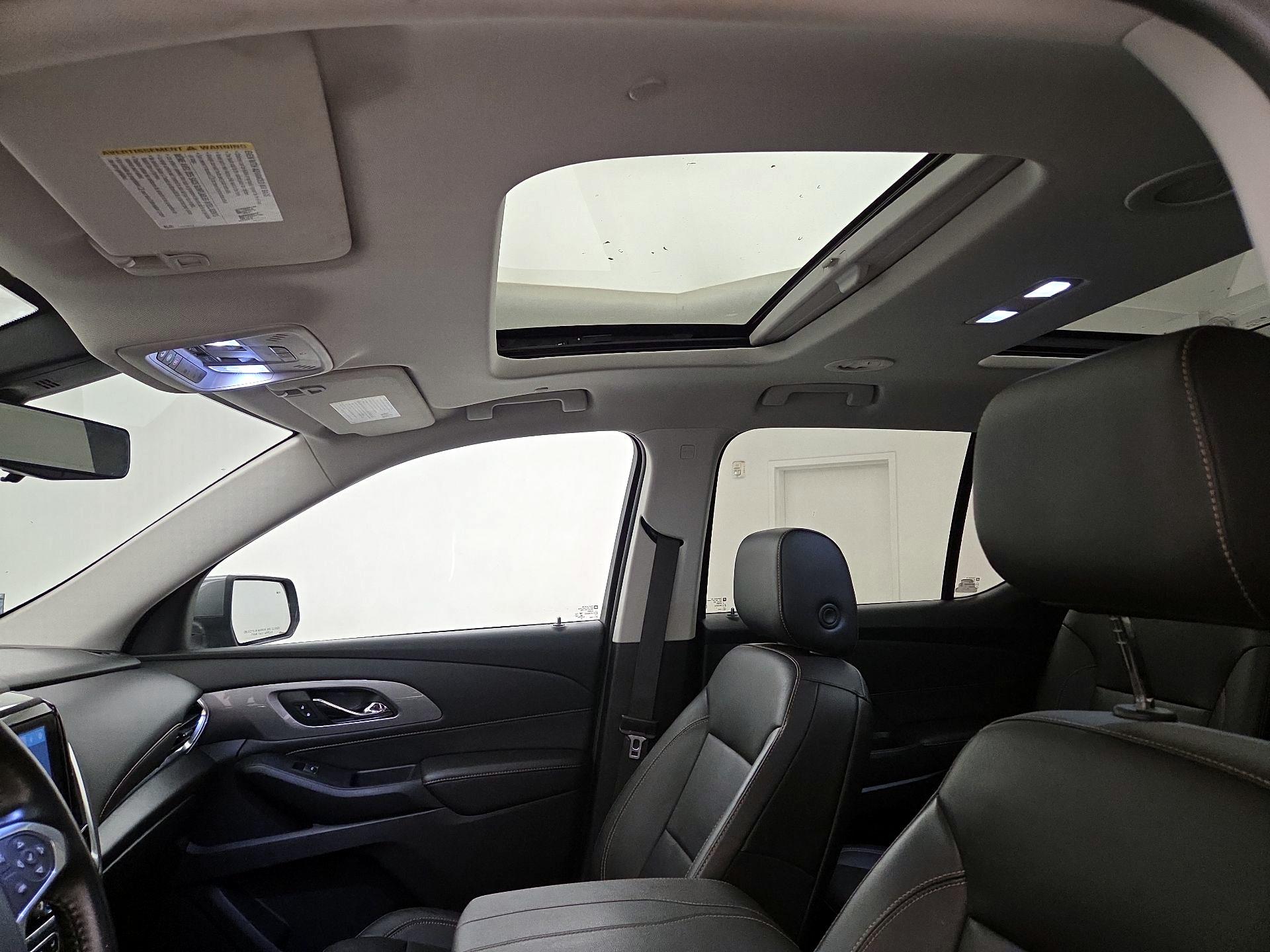 Thumbnail: 2021 Chevrolet Traverse - 20