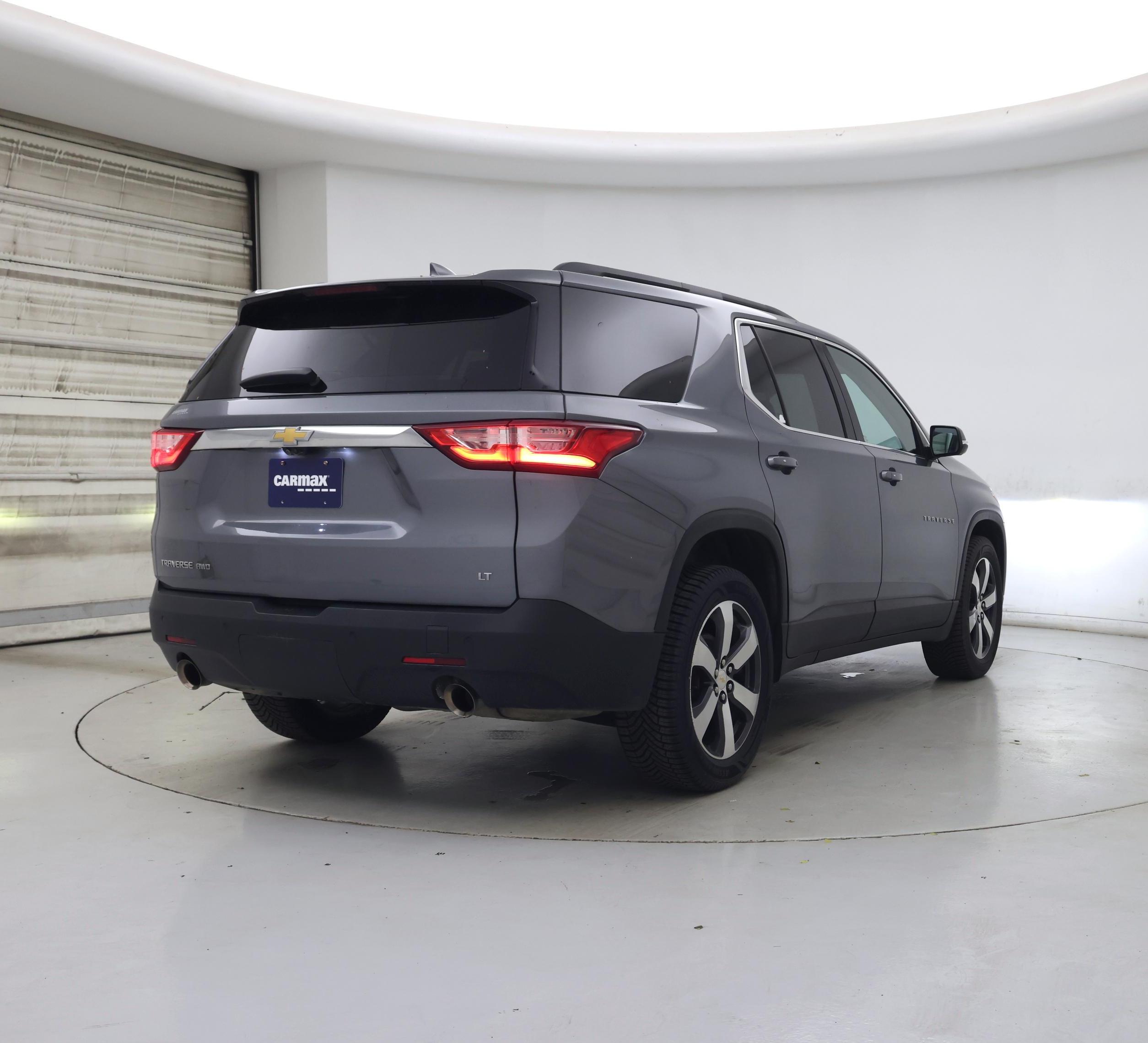 Thumbnail: 2021 Chevrolet Traverse - 8