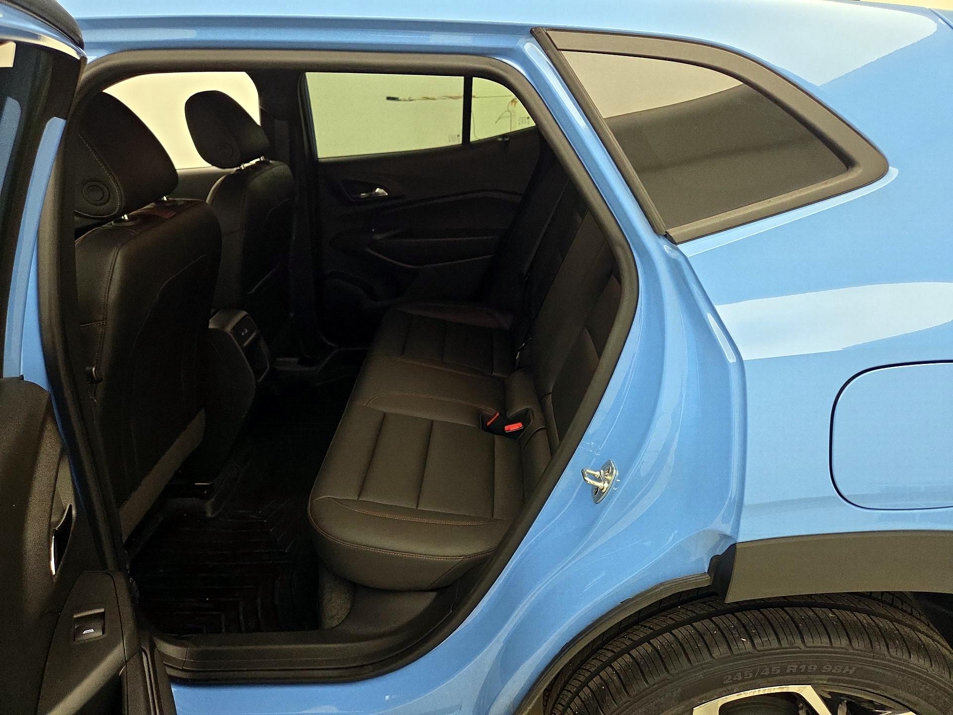 Thumbnail: 2024 Chevrolet Trax - 19