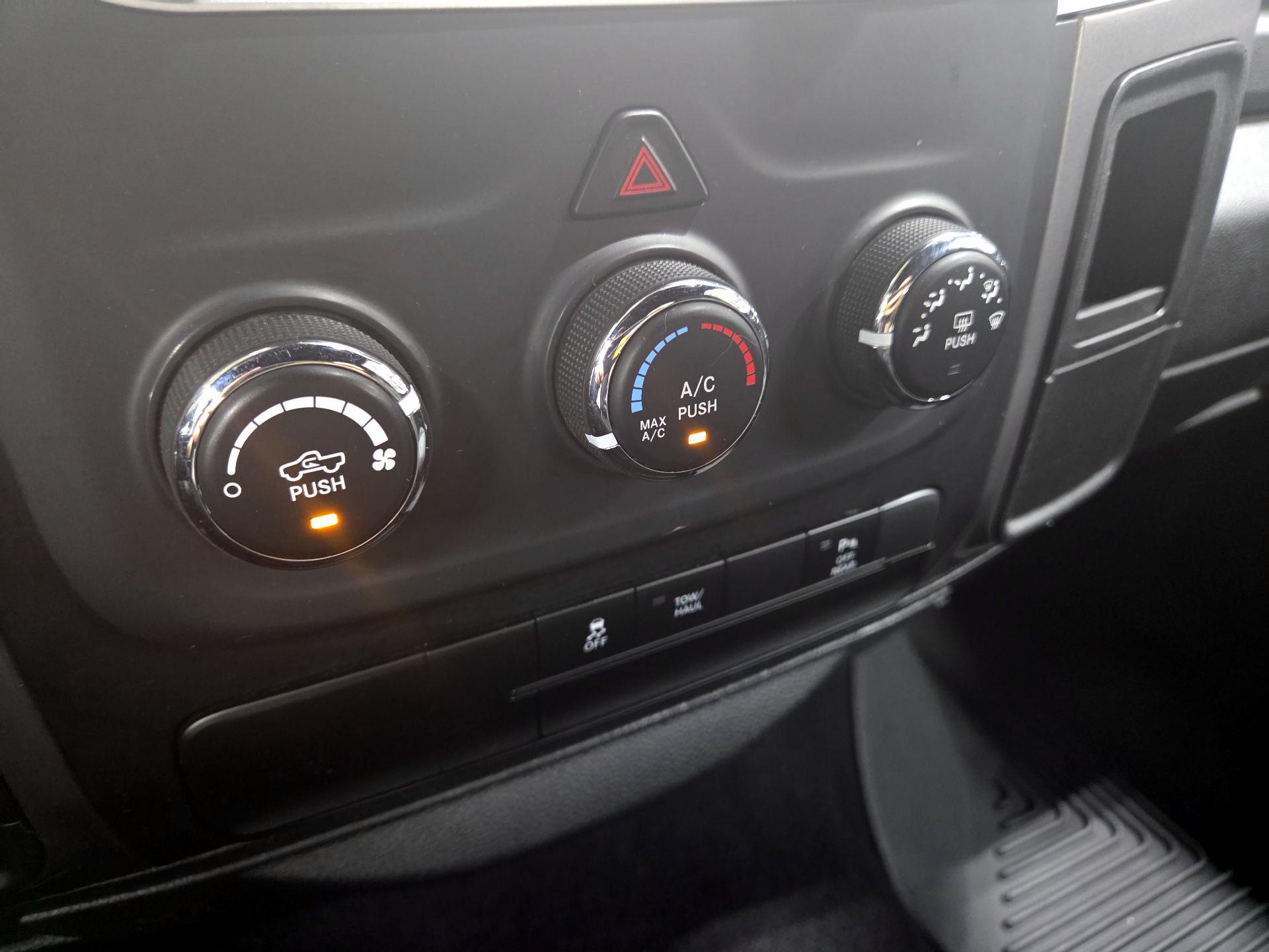 Thumbnail: 2024 RAM 1500 Classic - 16