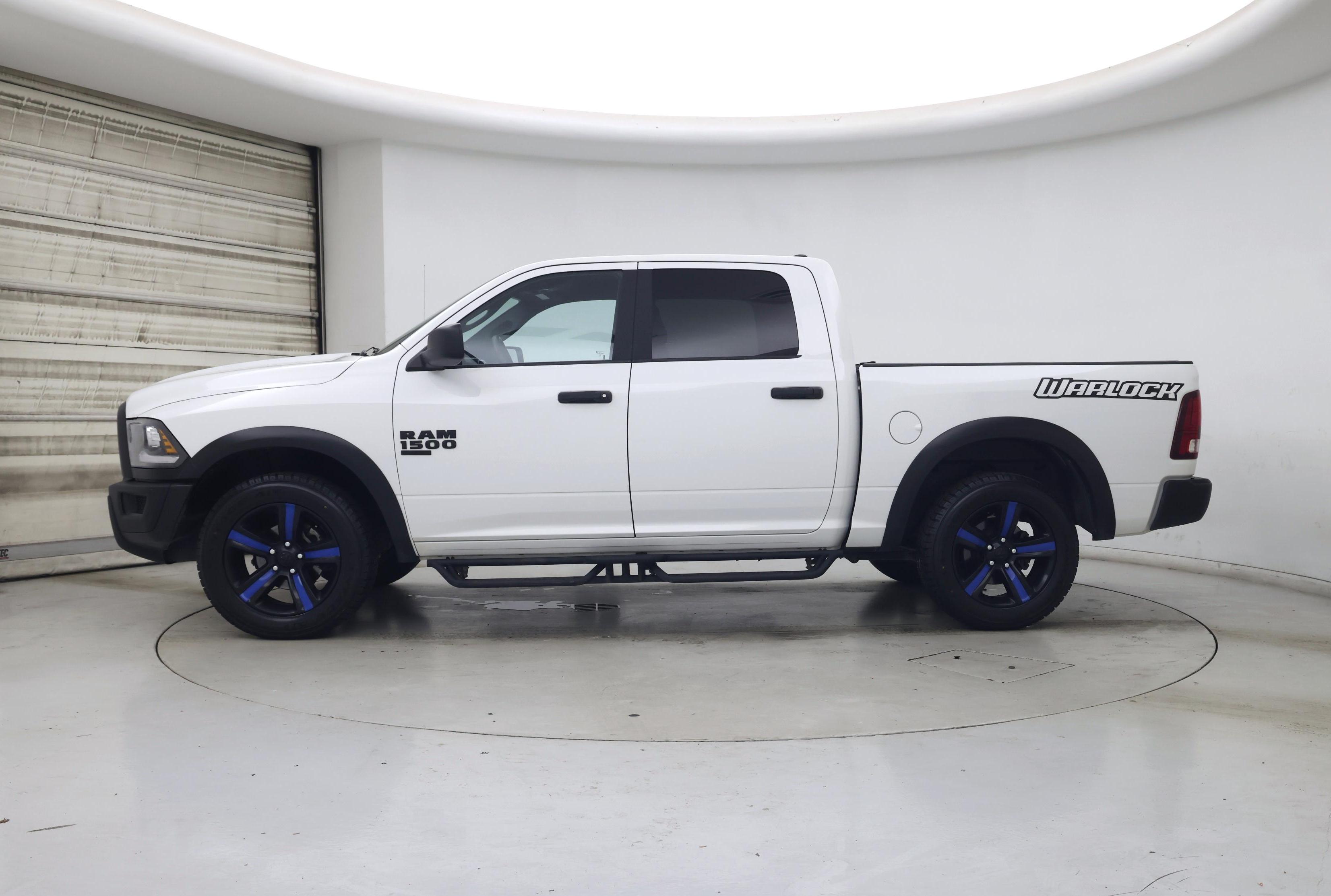 Thumbnail: 2024 RAM 1500 Classic - 3
