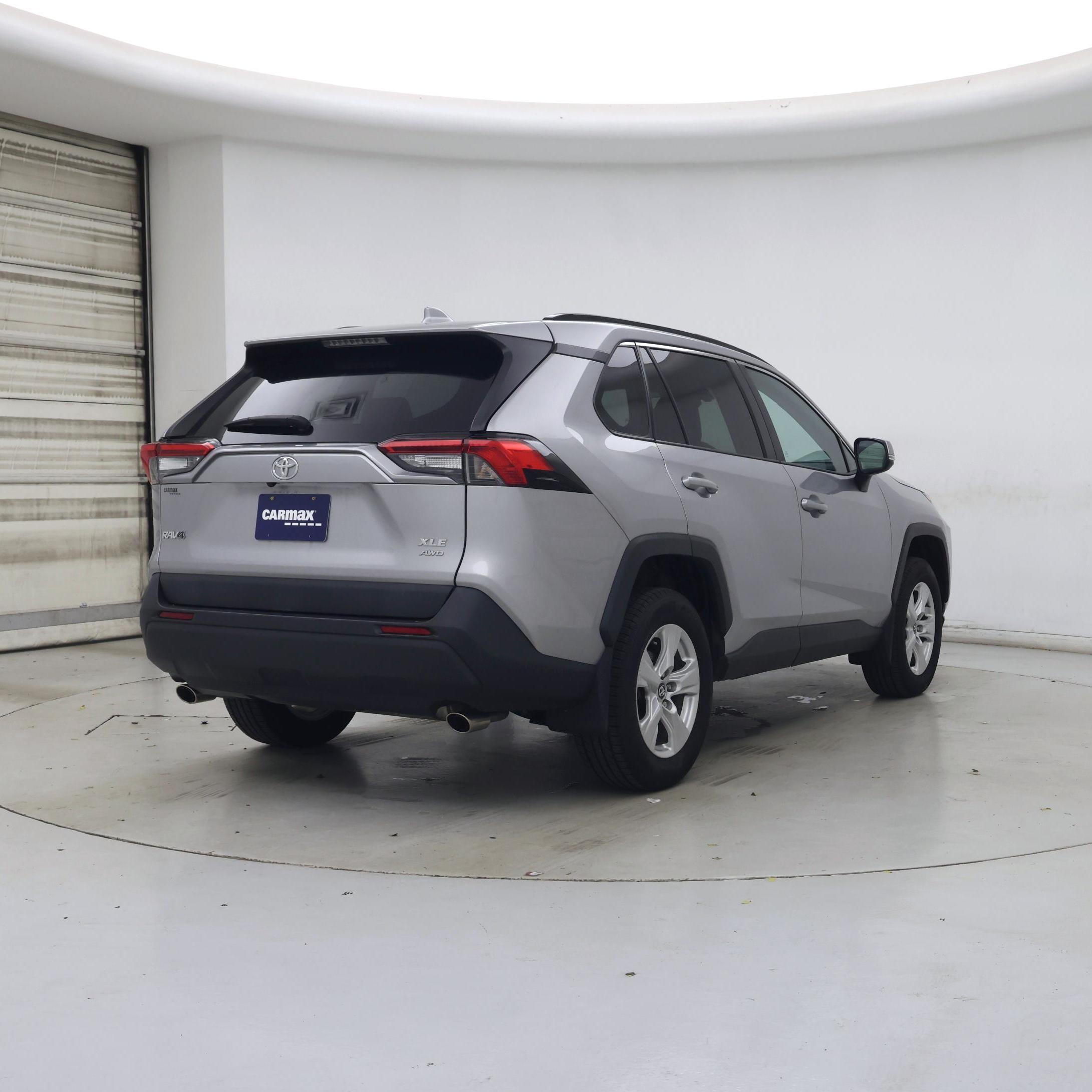 Thumbnail: 2020 Toyota RAV4 - 8